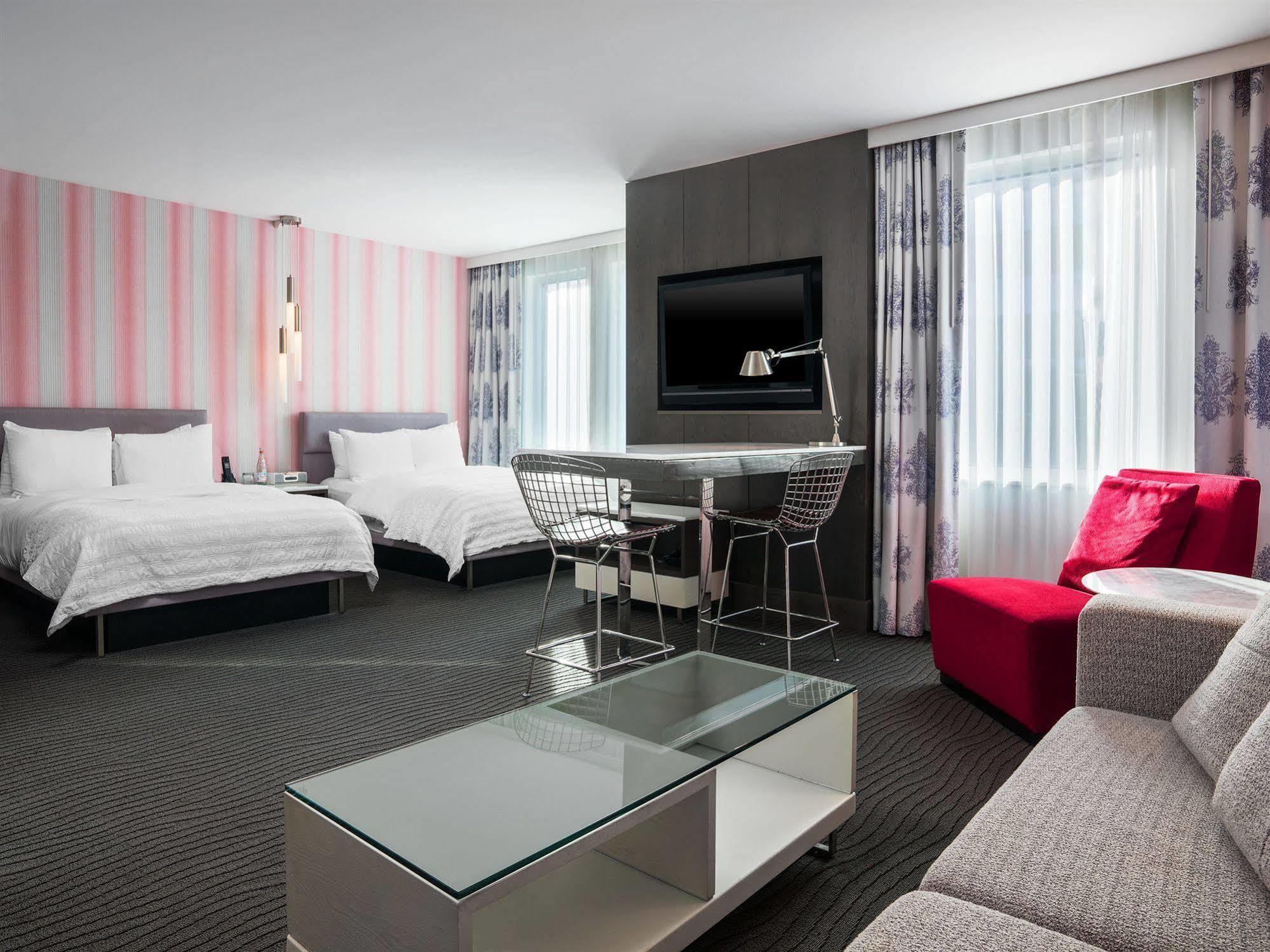 Hotel Millennium &
