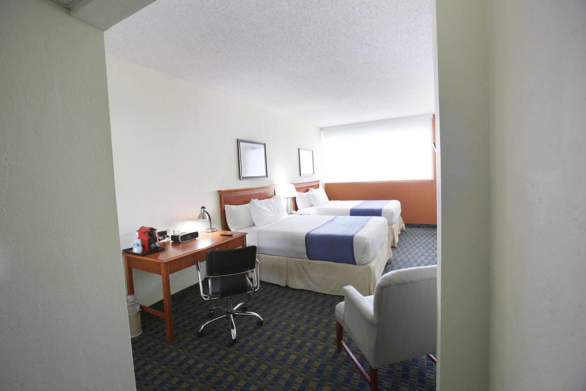 Hotel Airport 3*