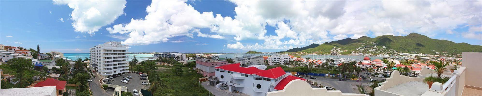 Simpson Bay Suites Hotel 3*