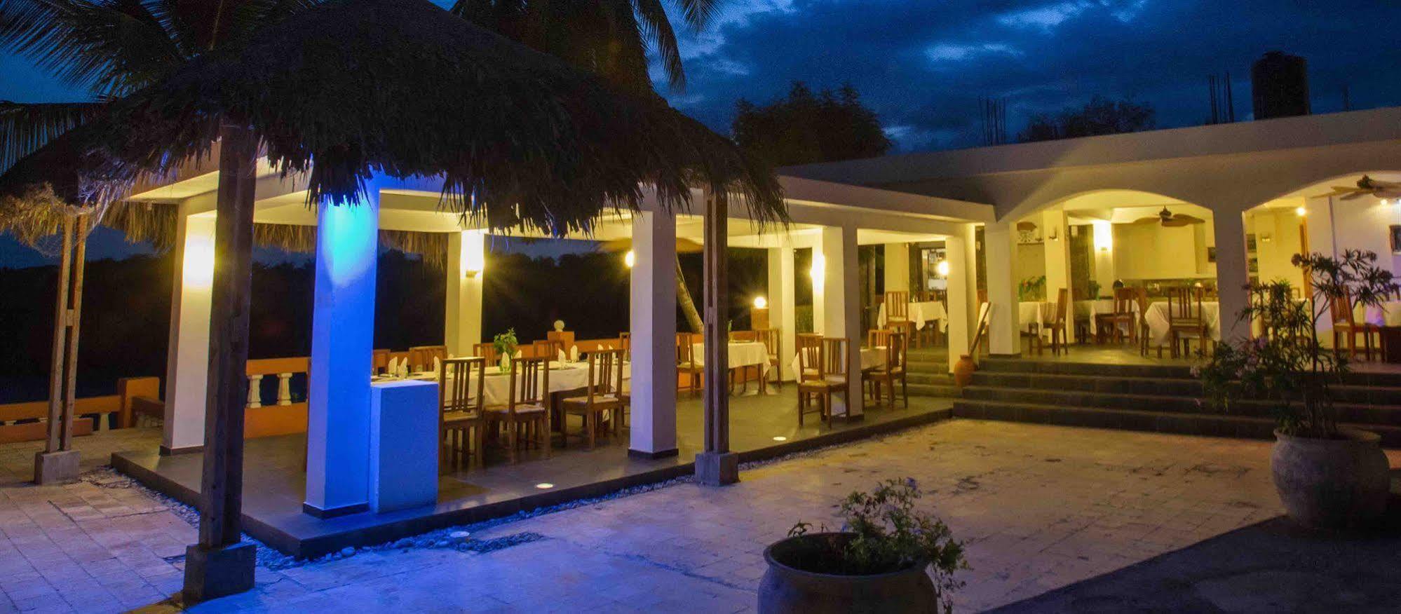 Hotel Restaurant Cyvadier 3*