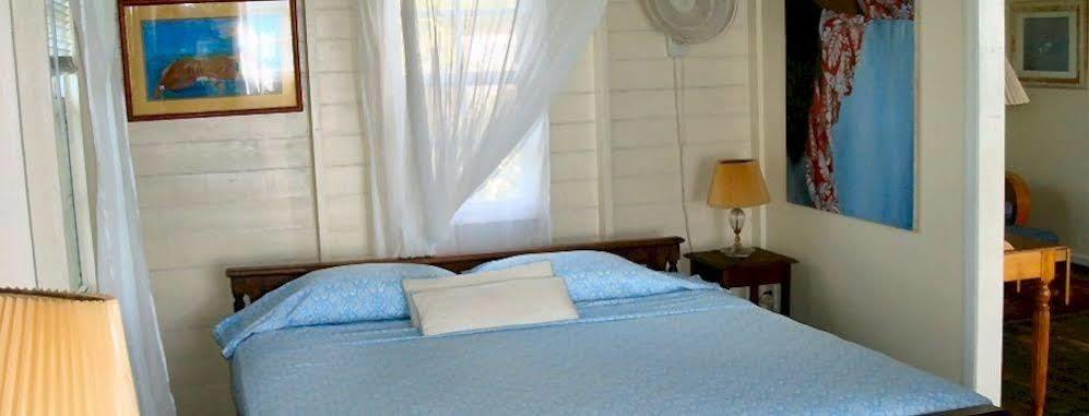 Galley Bay 3*