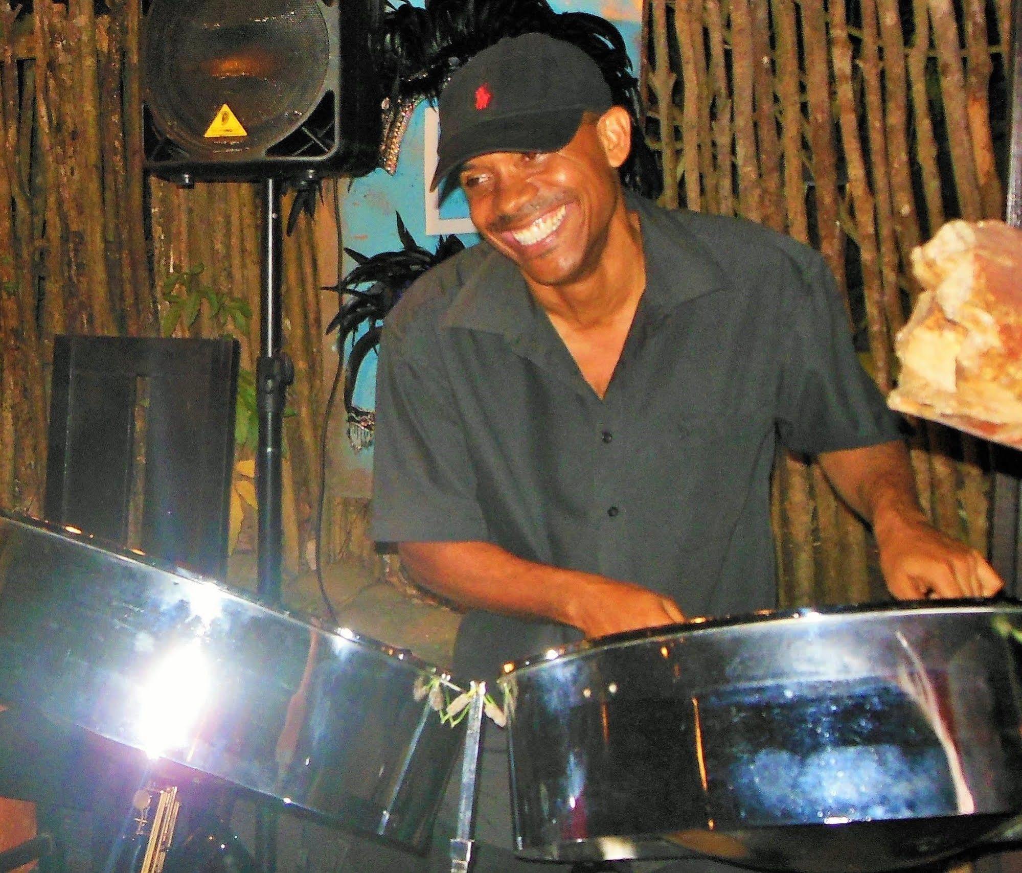 Acomodação com café da manhã  Mango Beach Marigot Bay