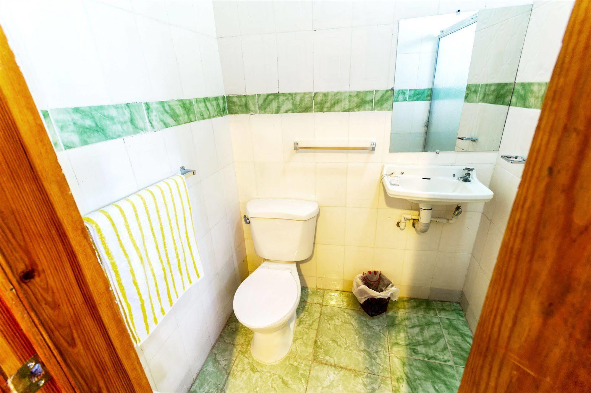 Pacot Breeze Hotel 3*