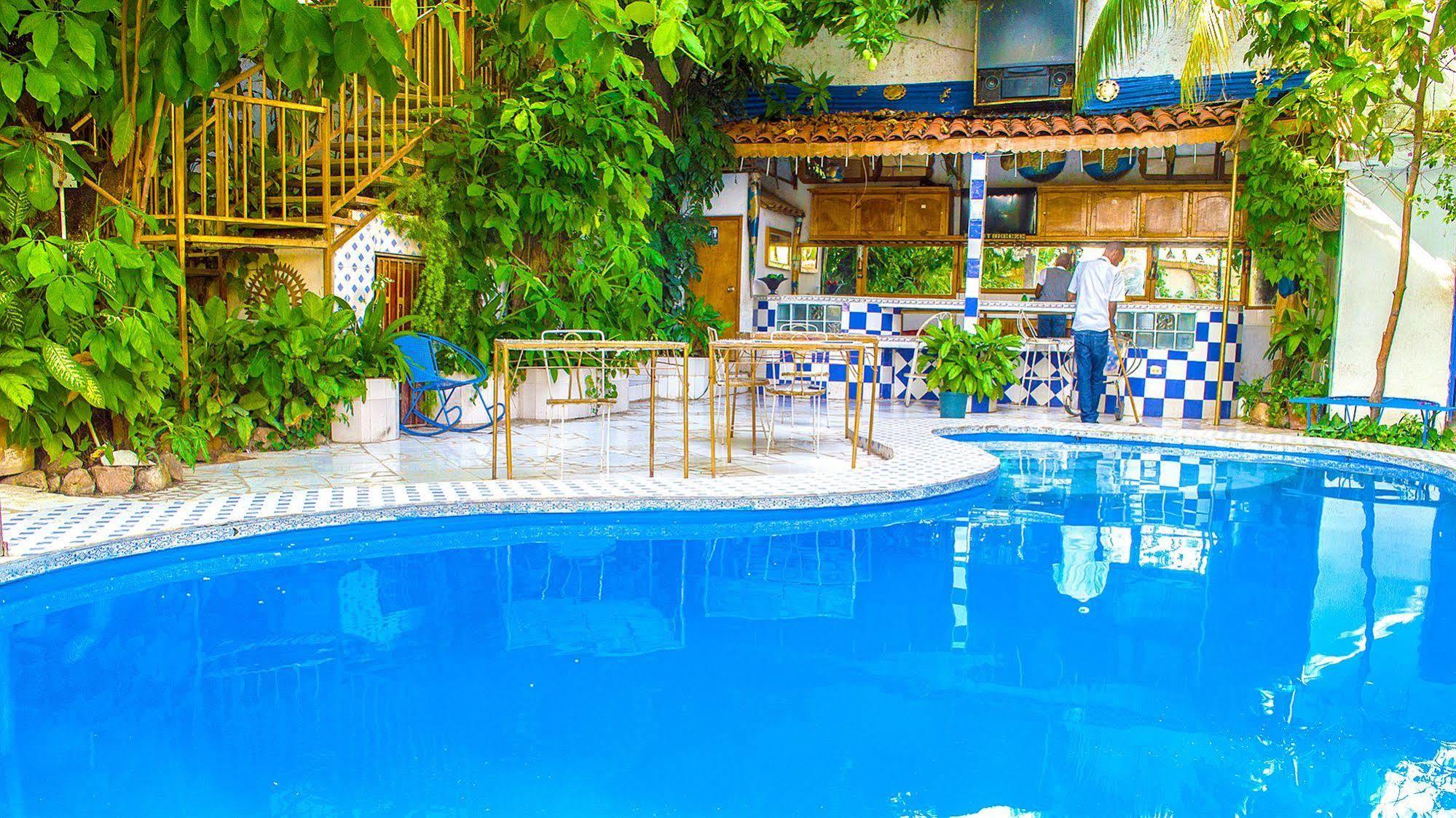Pacot Breeze Hotel 3*