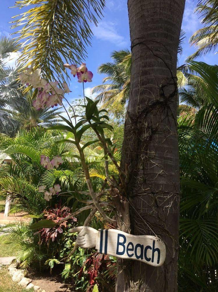 Buccaneer Club Aparthotel 3*