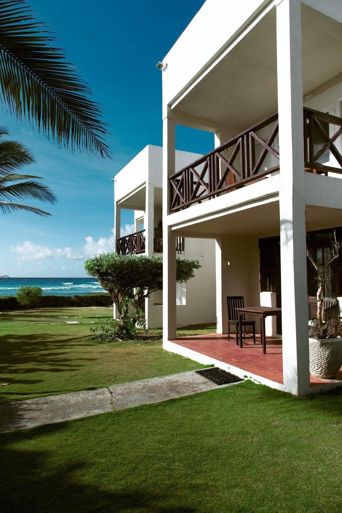 Ocean Spray Apartment