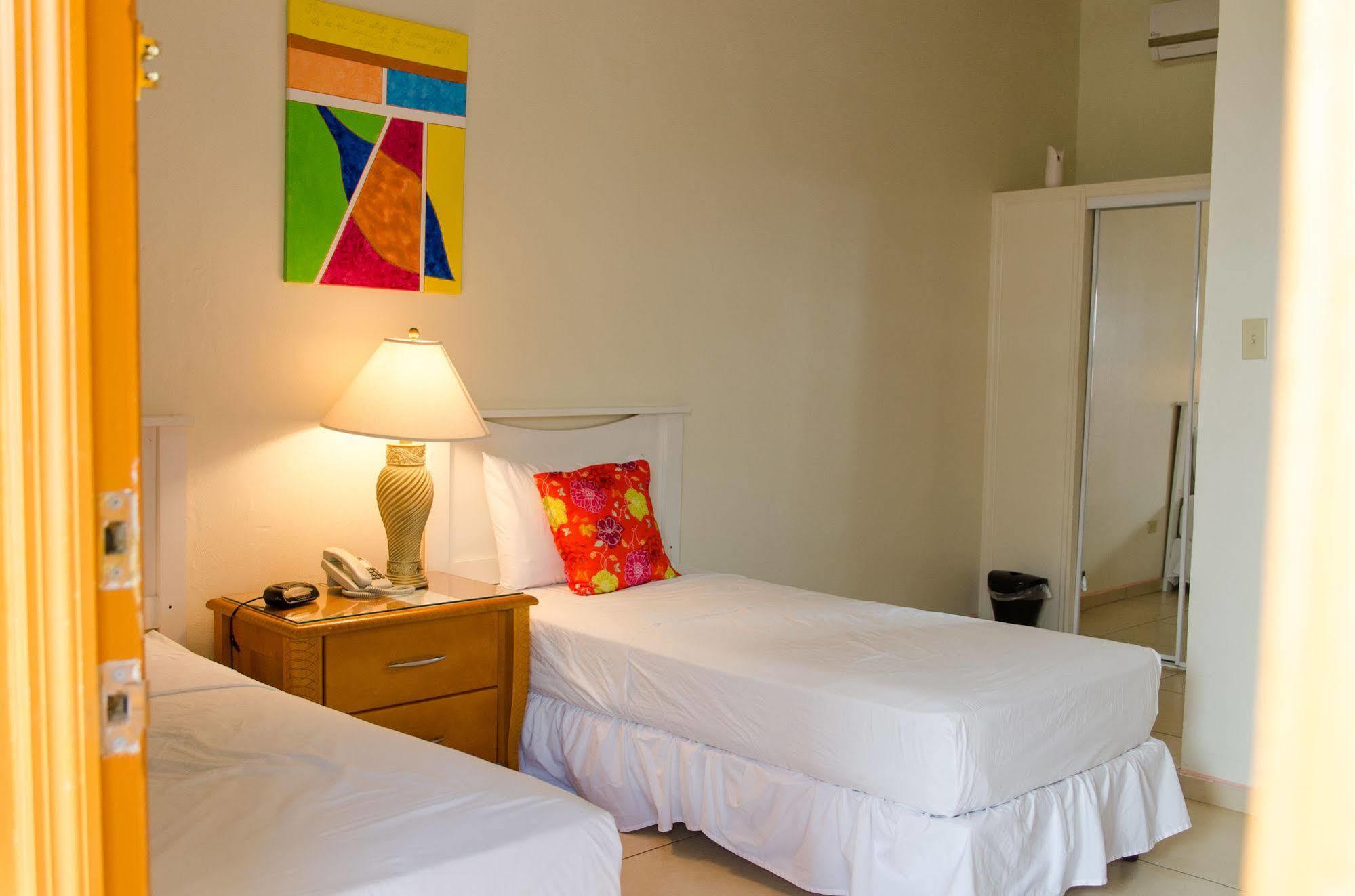 Alicia's Philipsburg (Sint Maarten)