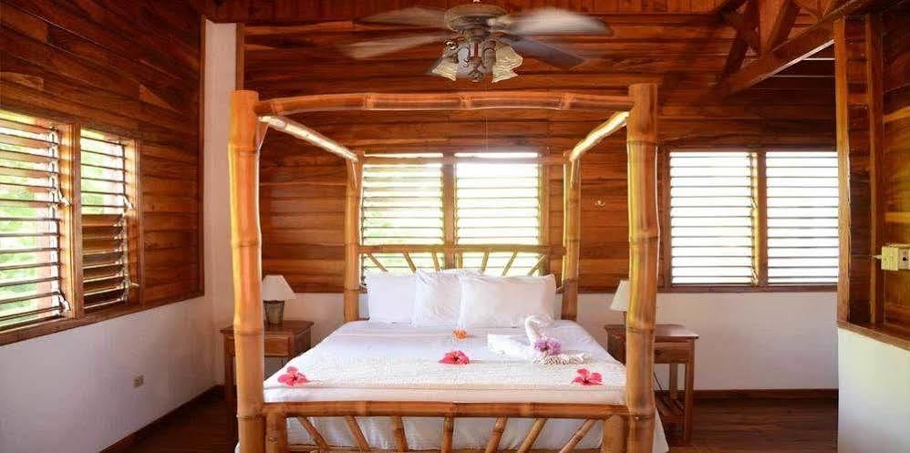 Coral Cove & Spa Hotel 3*