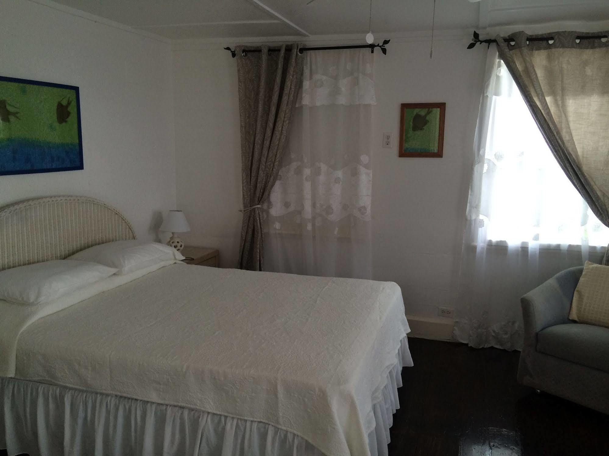 The Salt Raker Hotel 3*