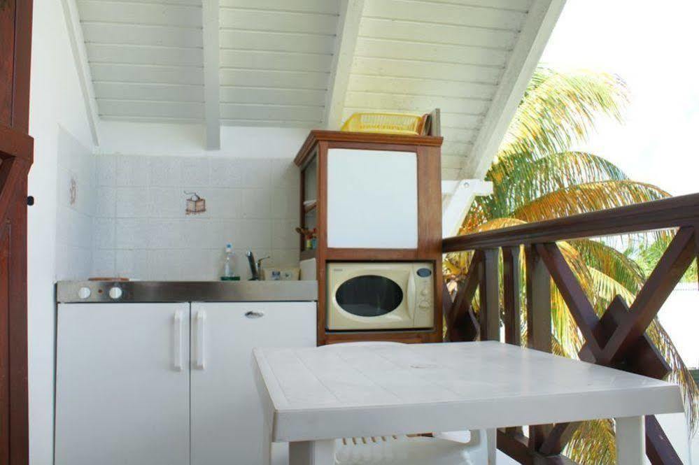 Guest house Au Jardin De Beausejour 3*