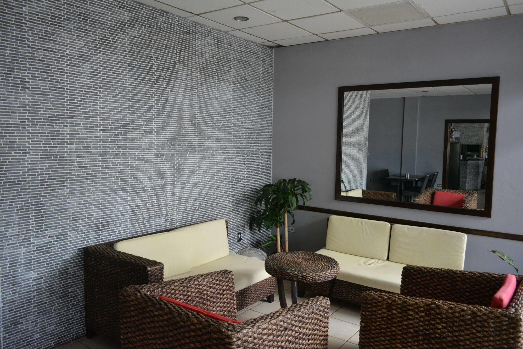Travel Hotel