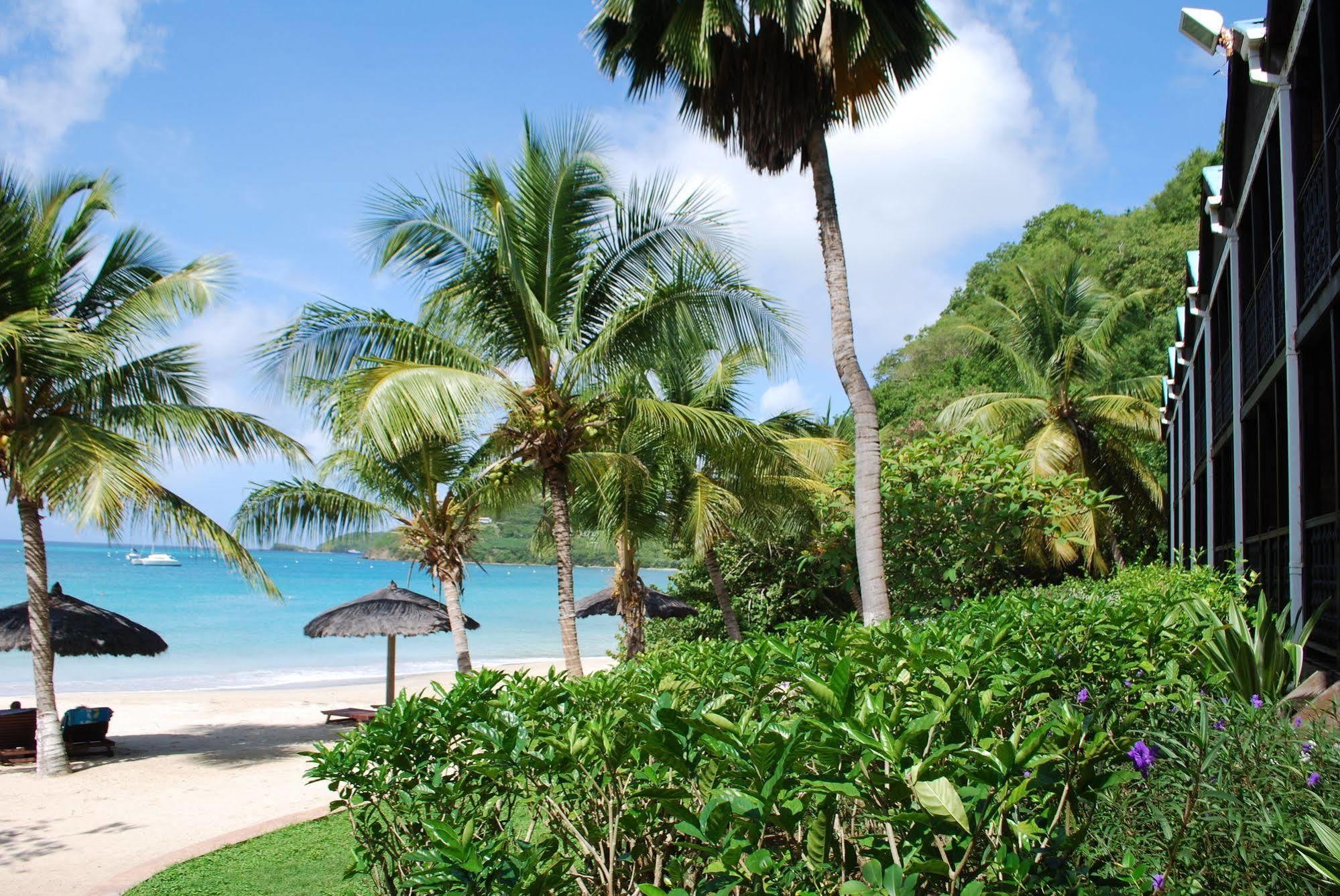 Hotel Tamarind & Yacht Club 4*