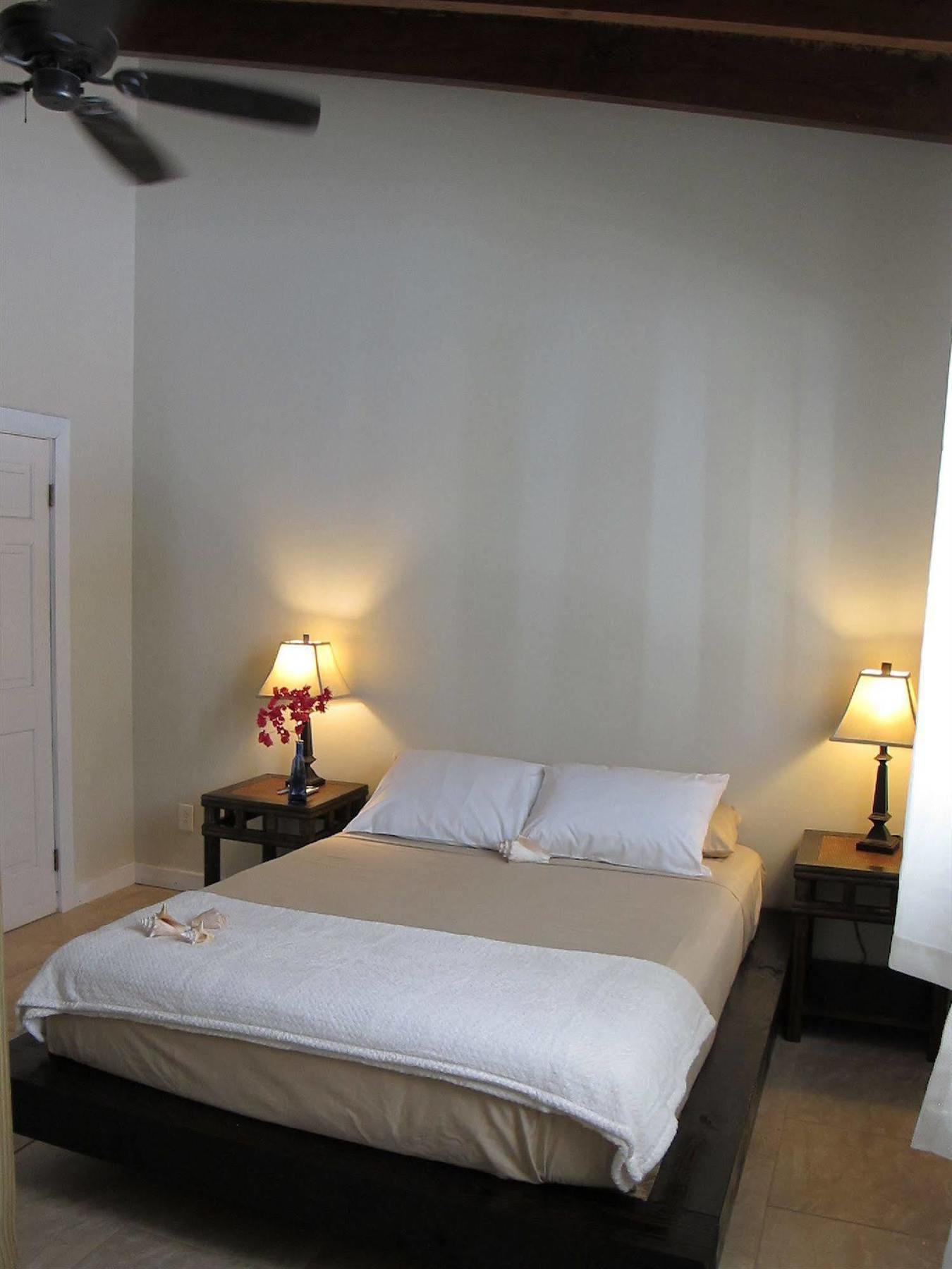 Two Sandals - A Boutique Hotel 2*