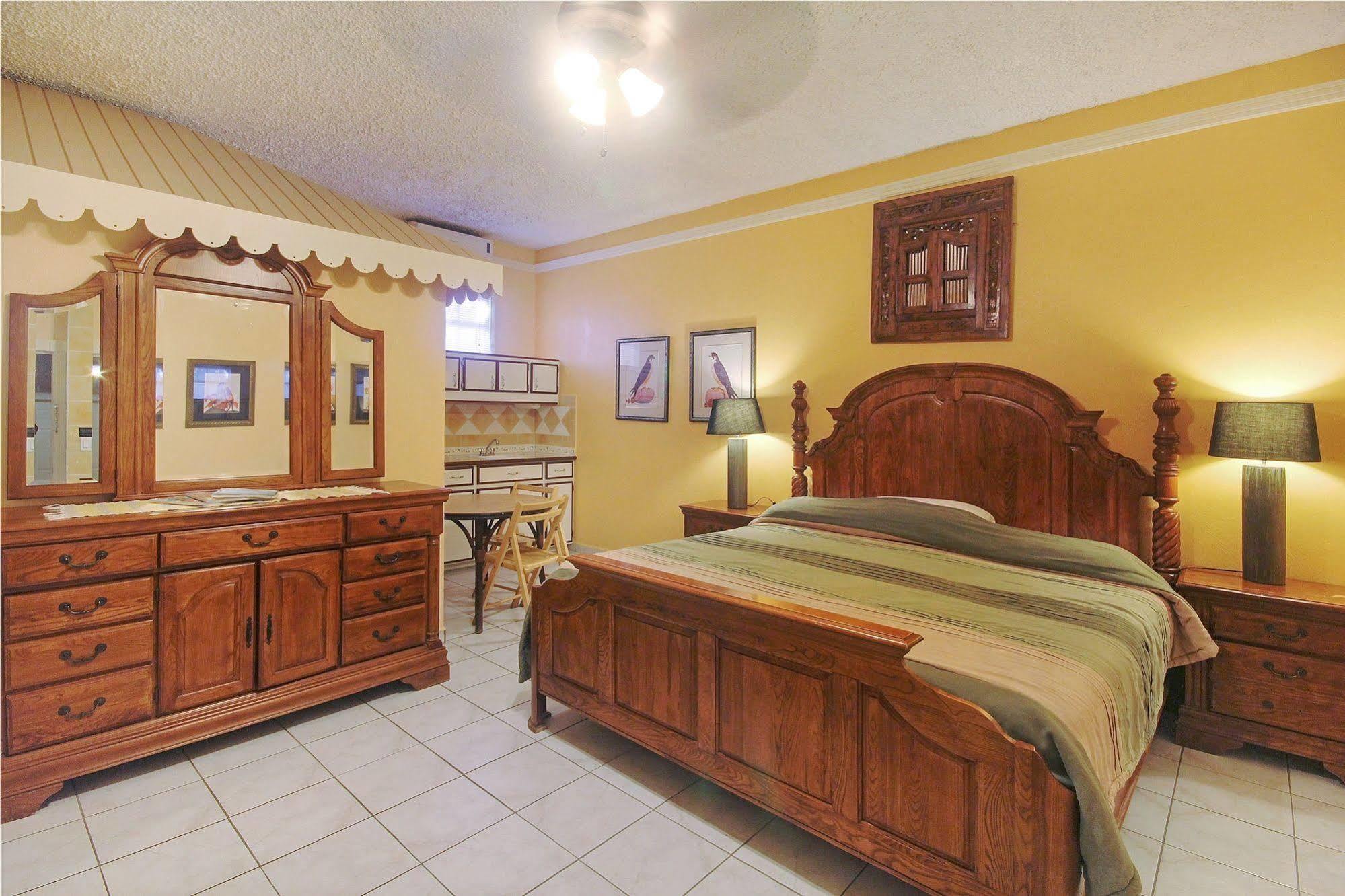 Mary's Boon Beach & Spa Simpson Bay