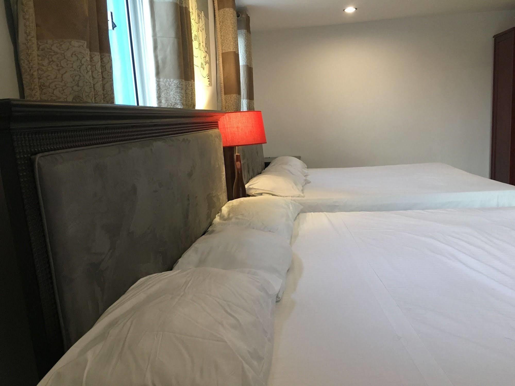 Curacao Hotel 3*