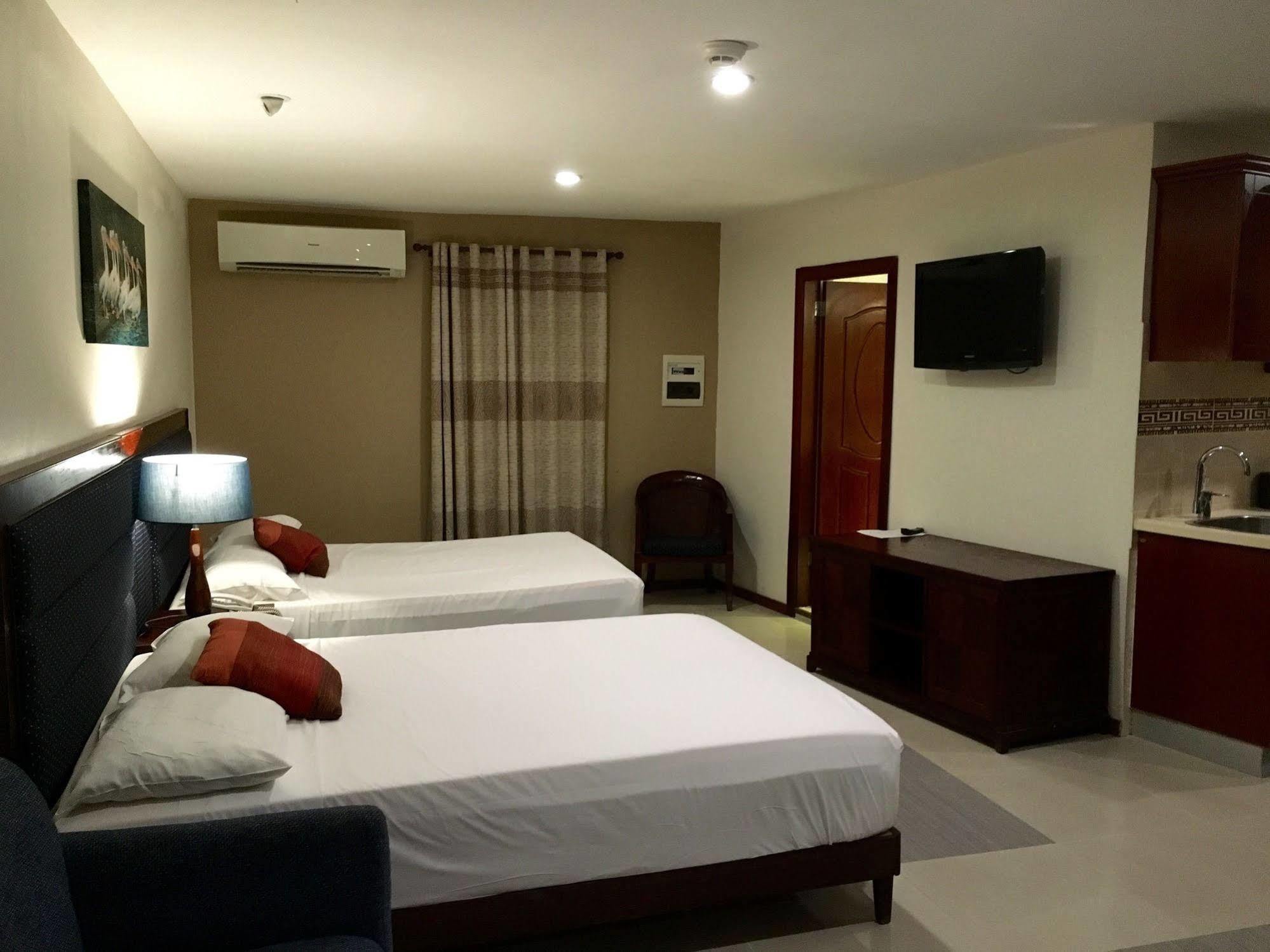 Curacao Hotel 3*