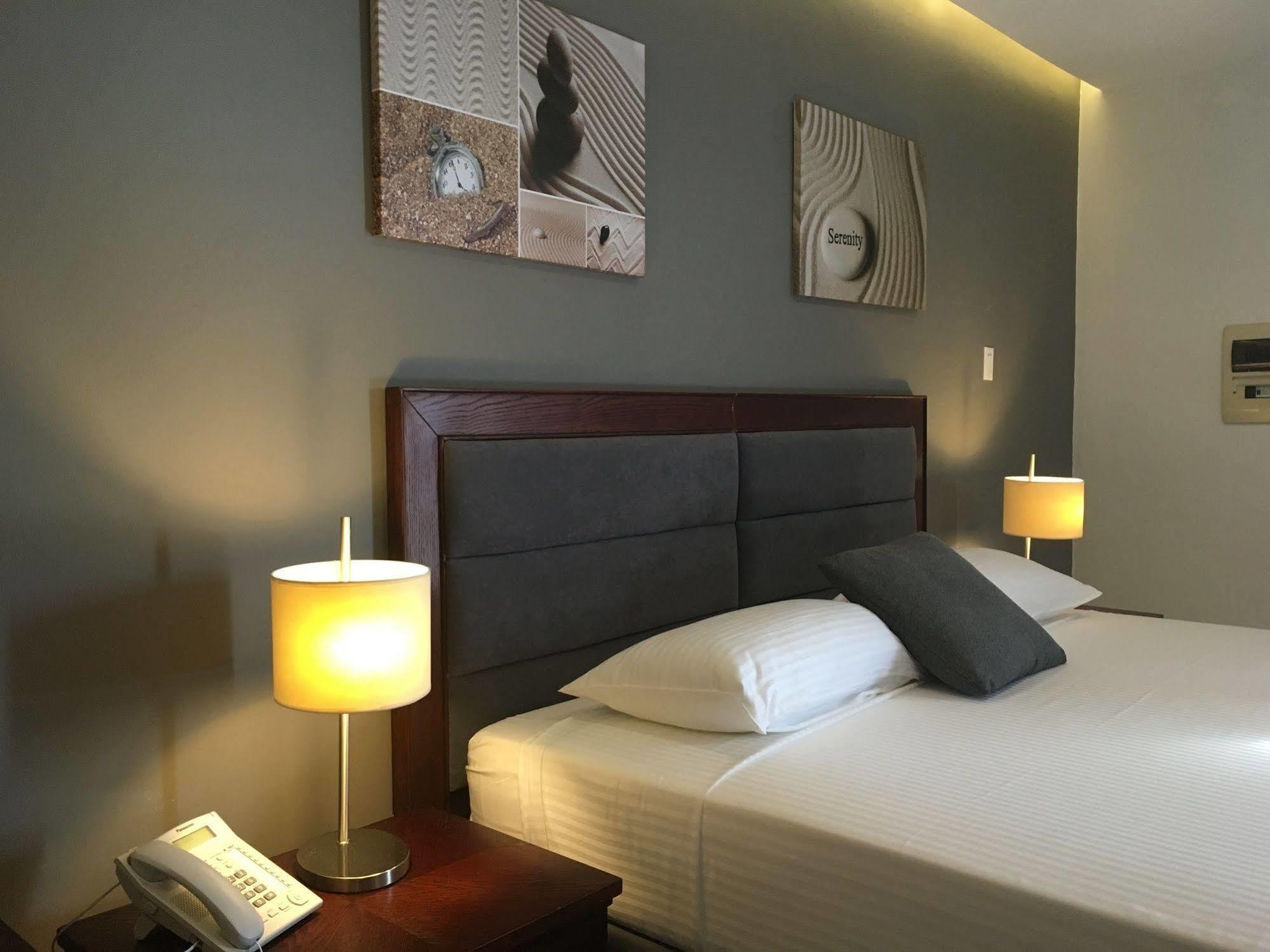 Hotel Curacao 3*