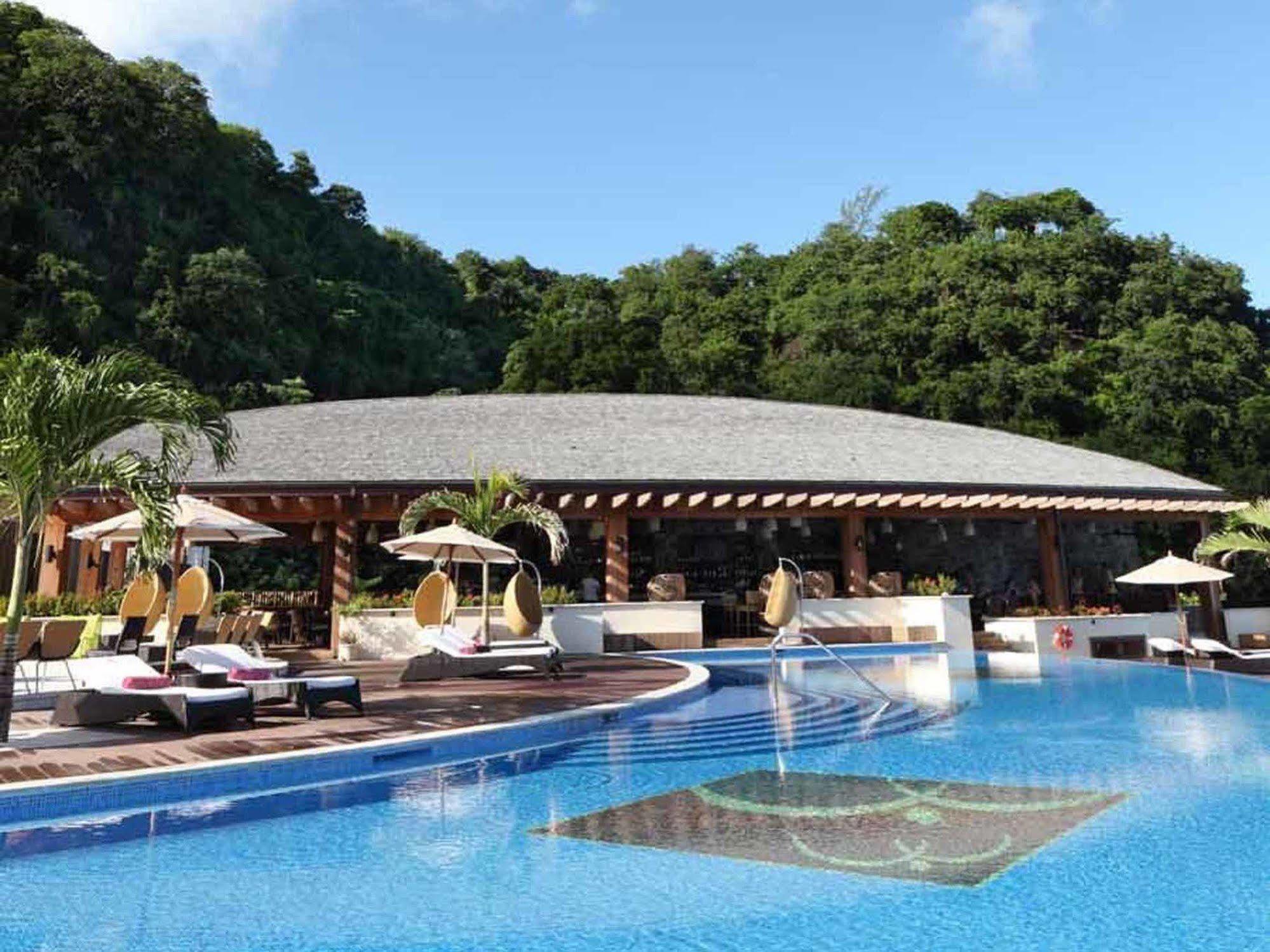 Resort Buccament Bay