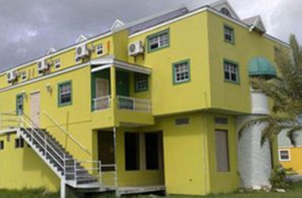 Caribbean Holiday Aparthotel 2*