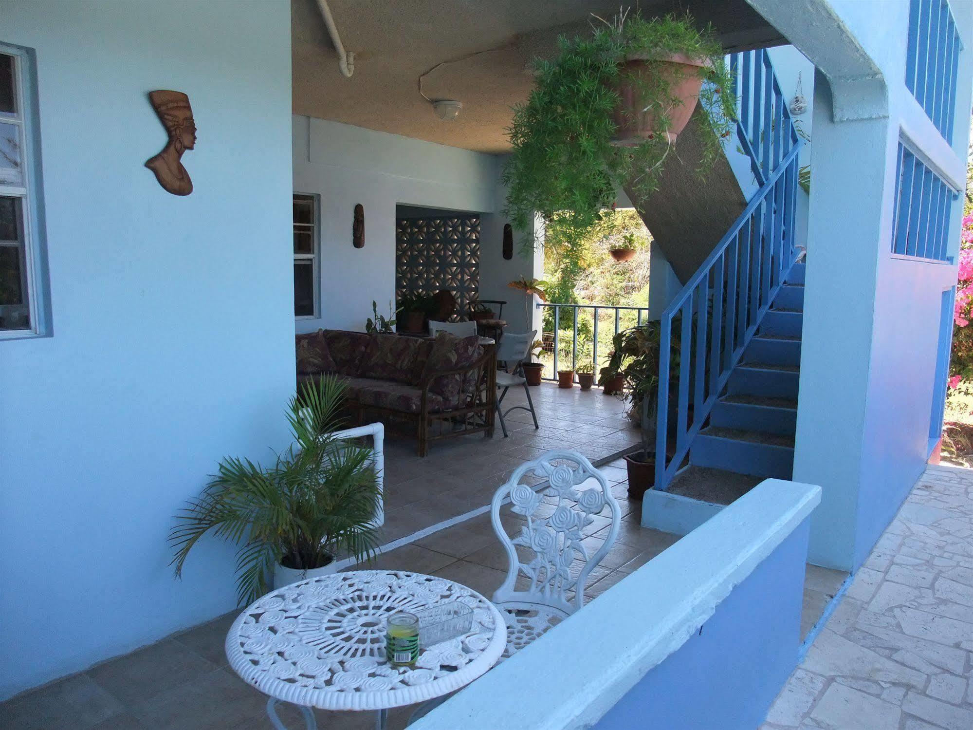 Ellen Bay Hotel