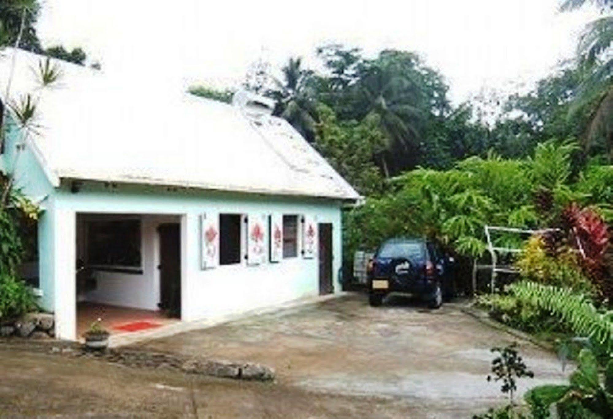 Guest house Coffeeriver Cottages