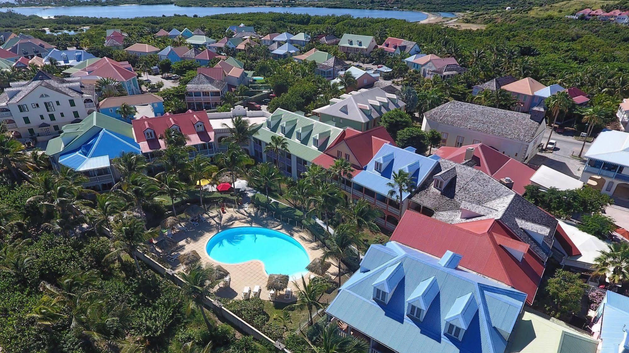 Resort Alamanda Orient Bay