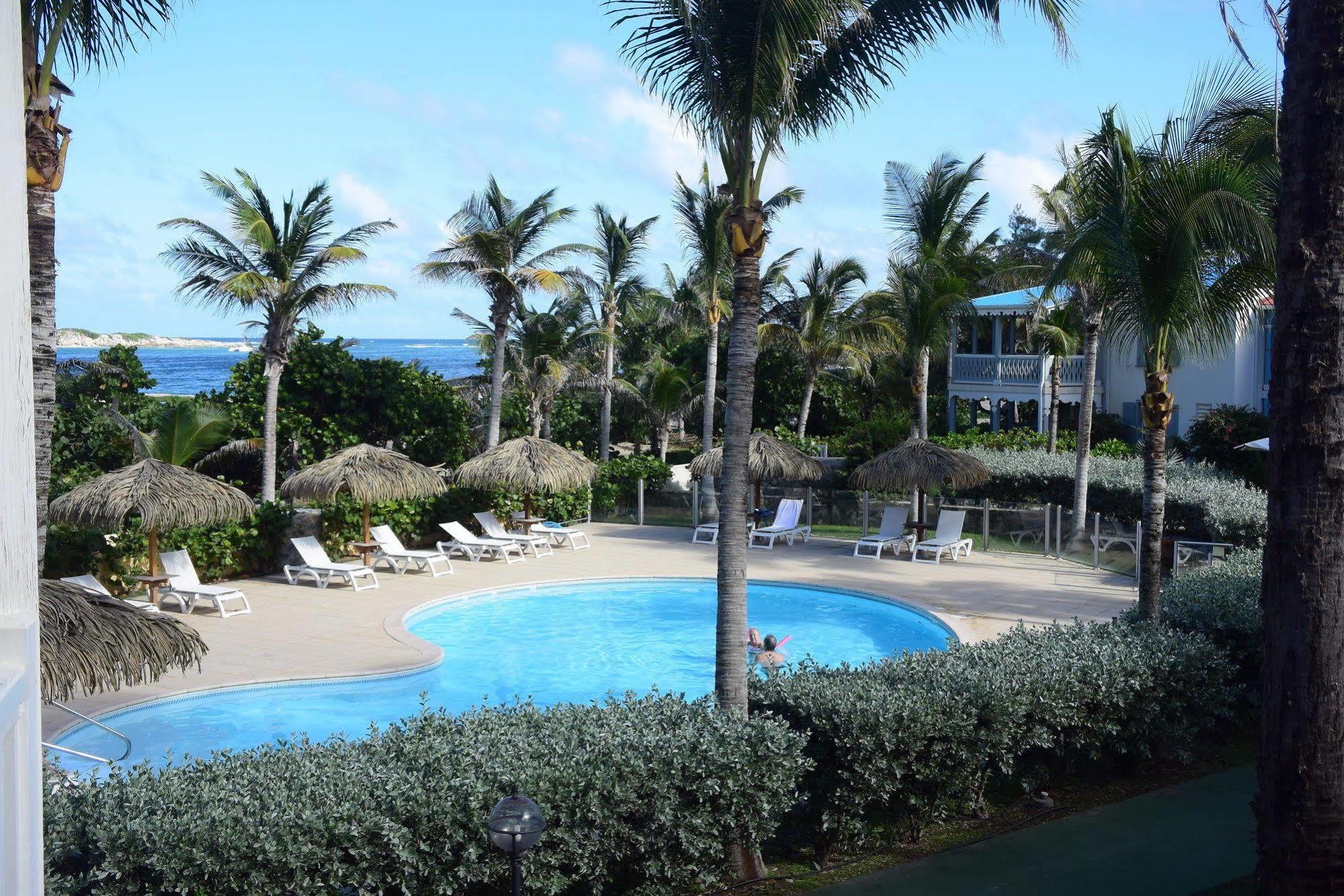 Alamanda Resort 3*