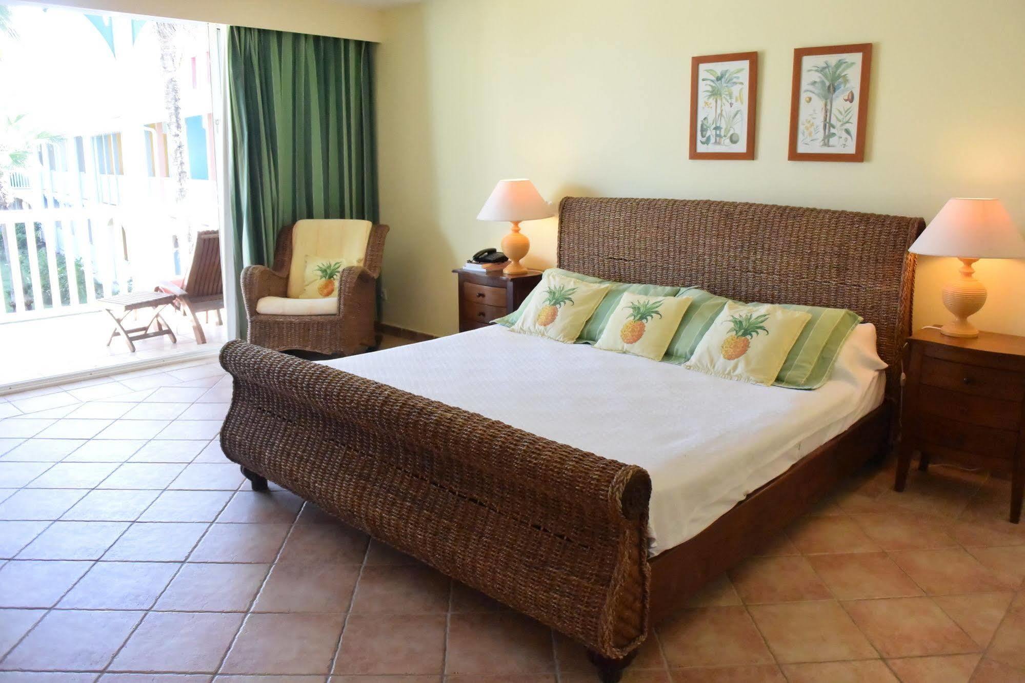 Alamanda Resort Orient Bay