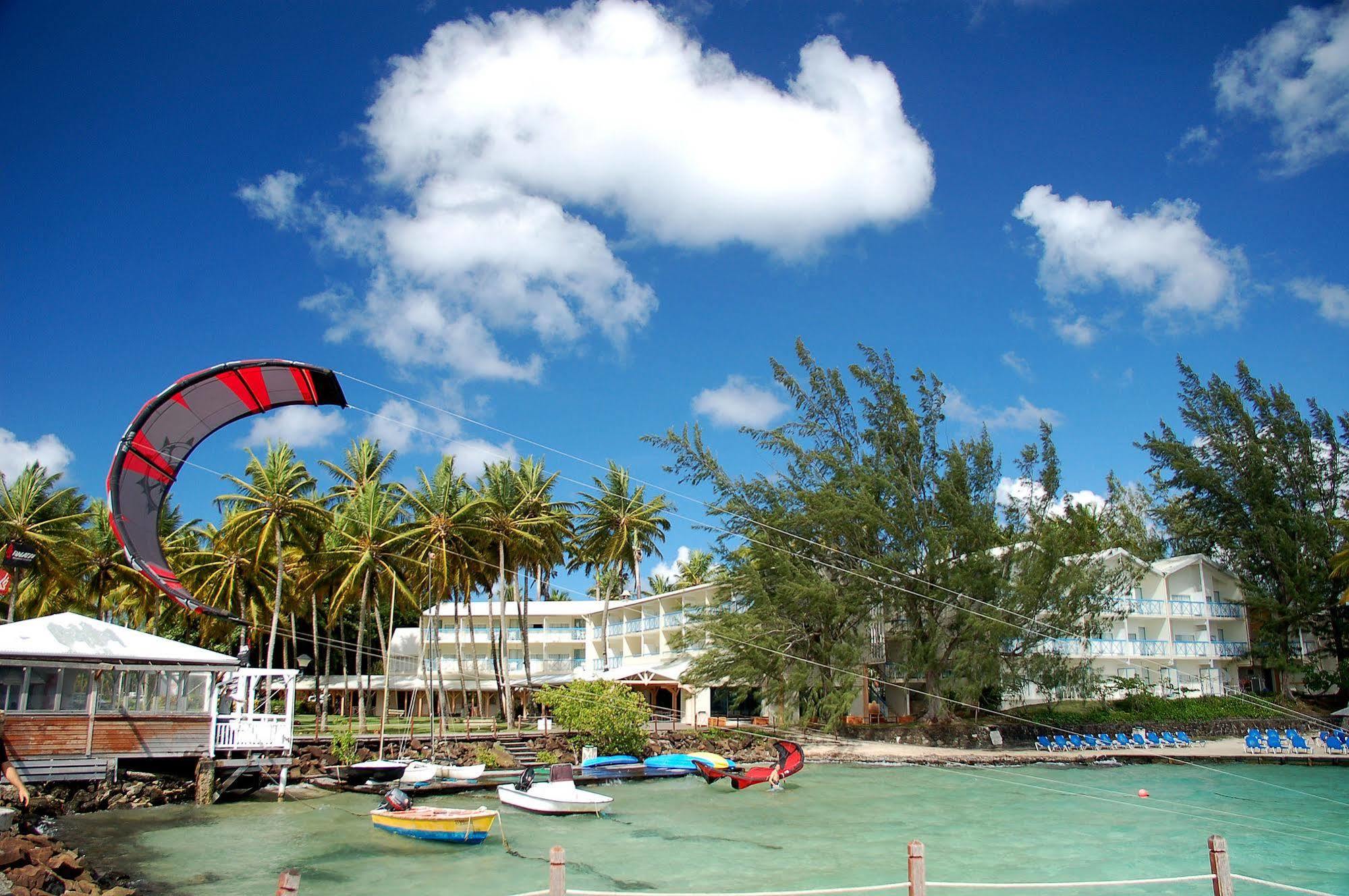 Hotel Carayou & 3*