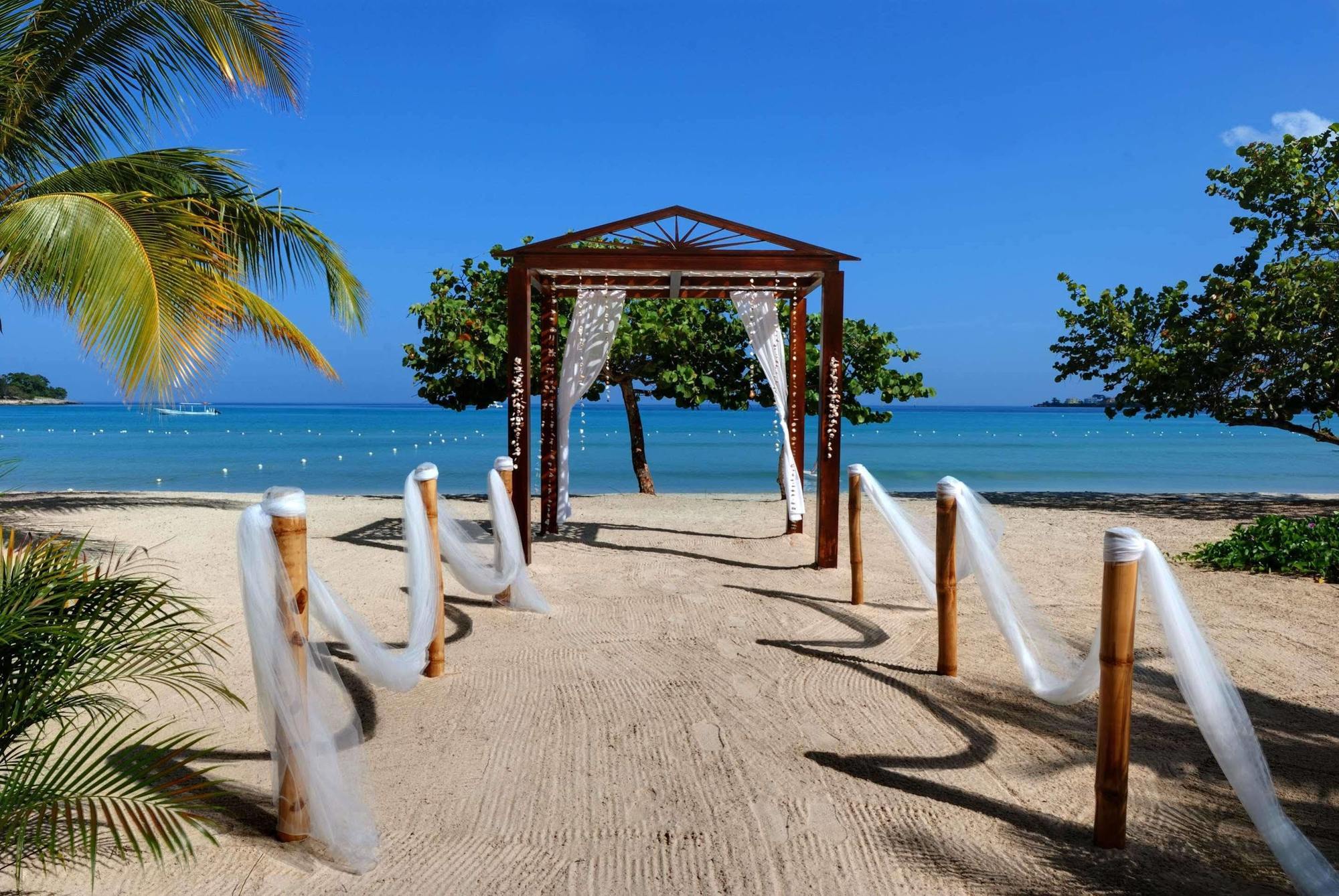 Couples (adults Only) Resort