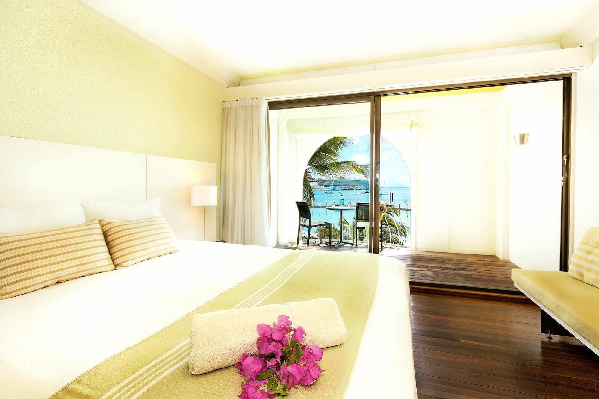Holland House Beach Hotel 3*
