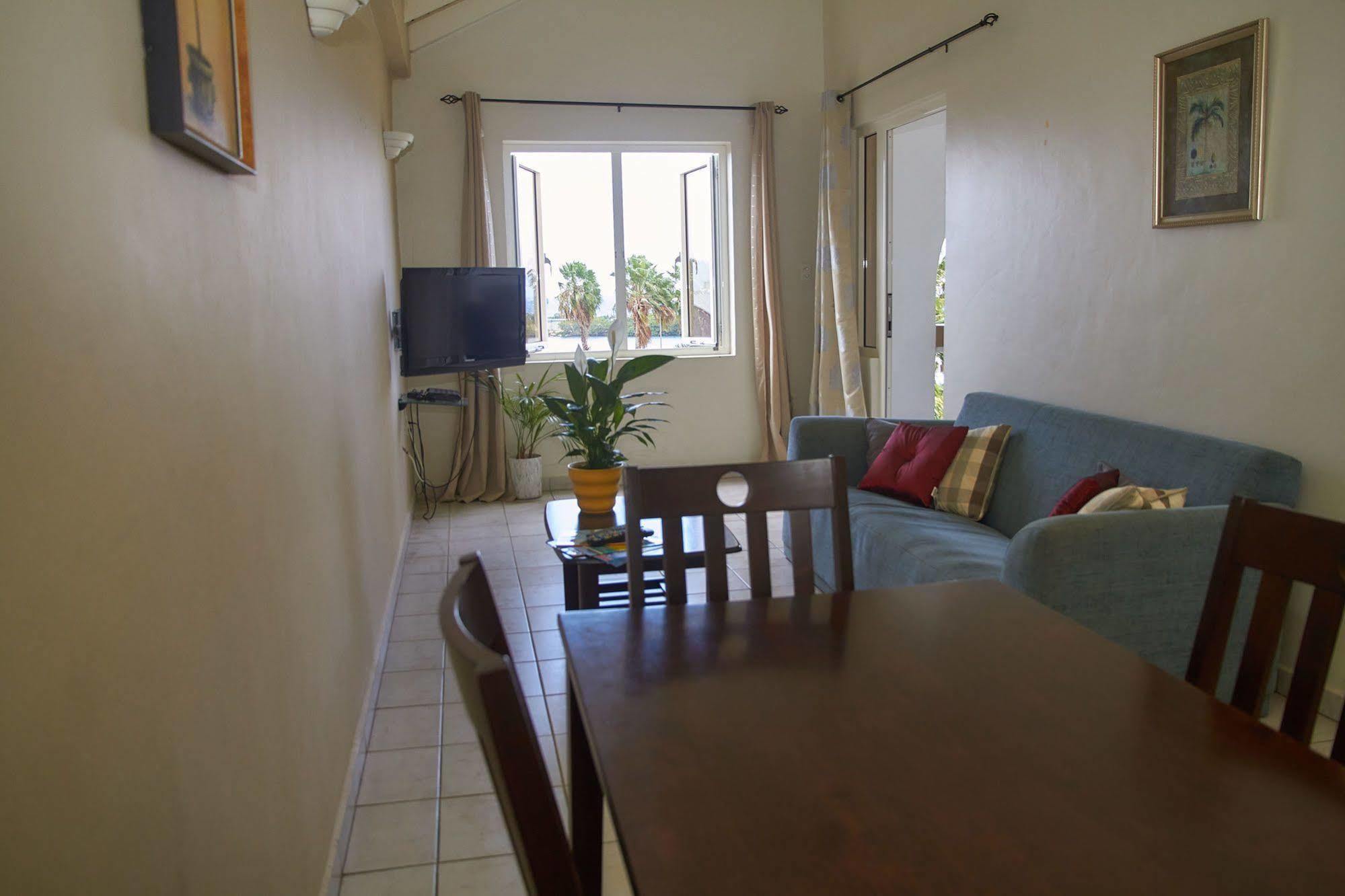 Piscadera Seaview Aparthotel