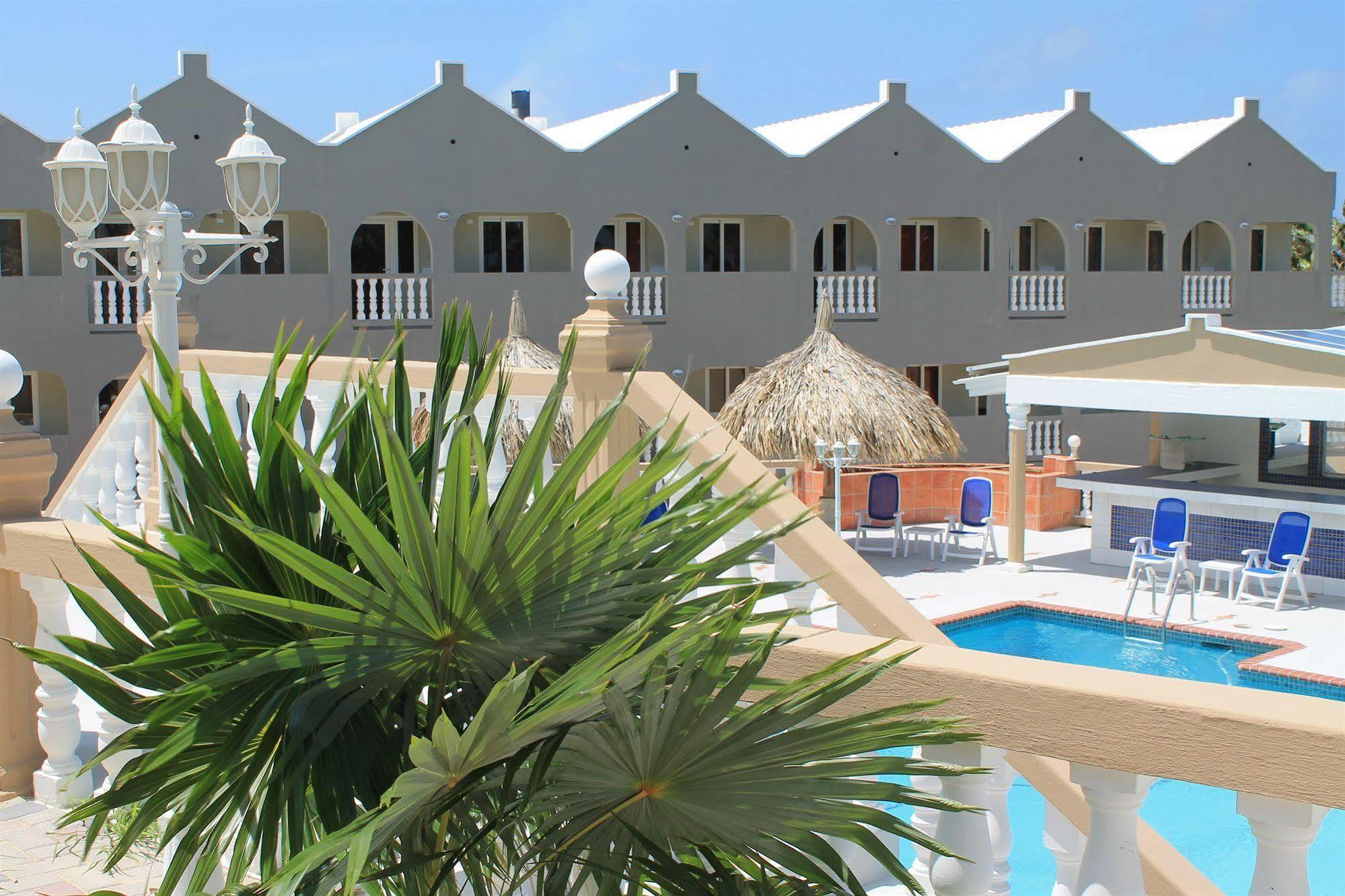 Aparthotel Piscadera Seaview