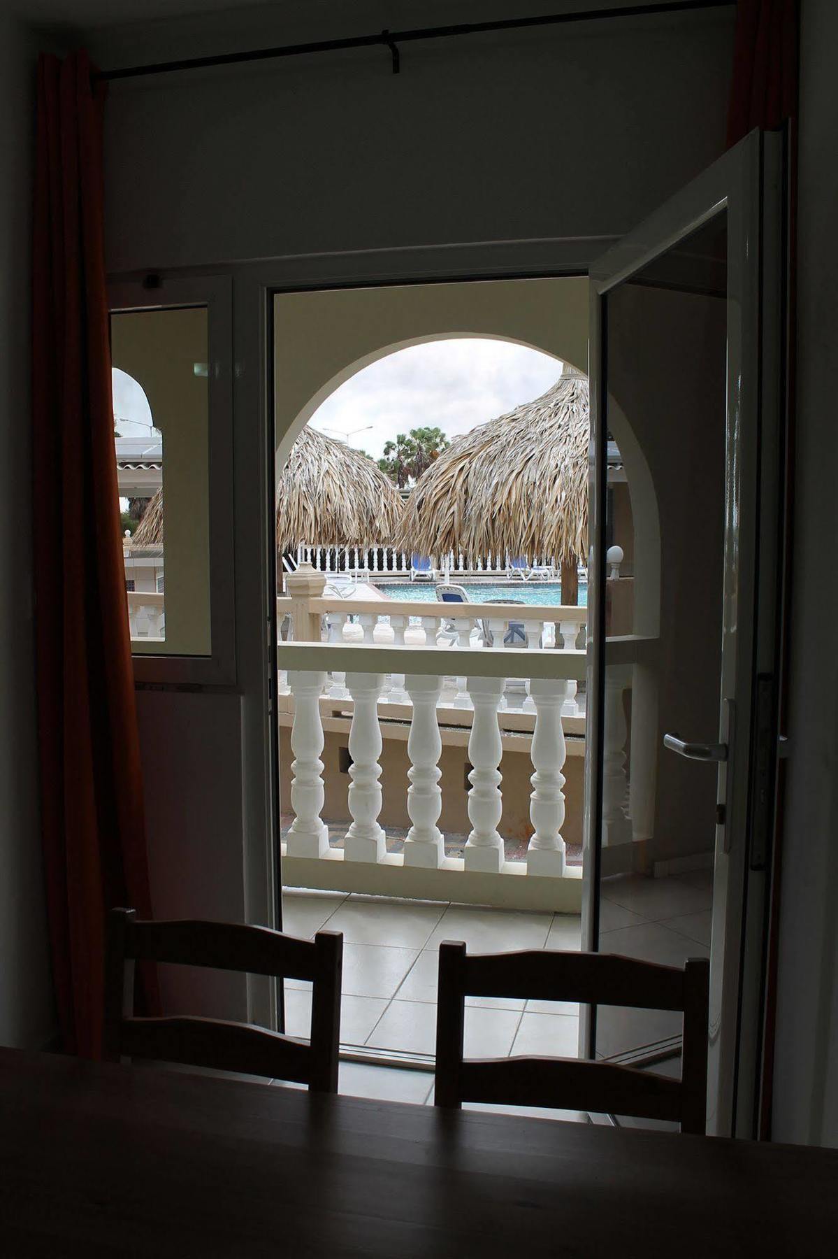 Piscadera Seaview 3*