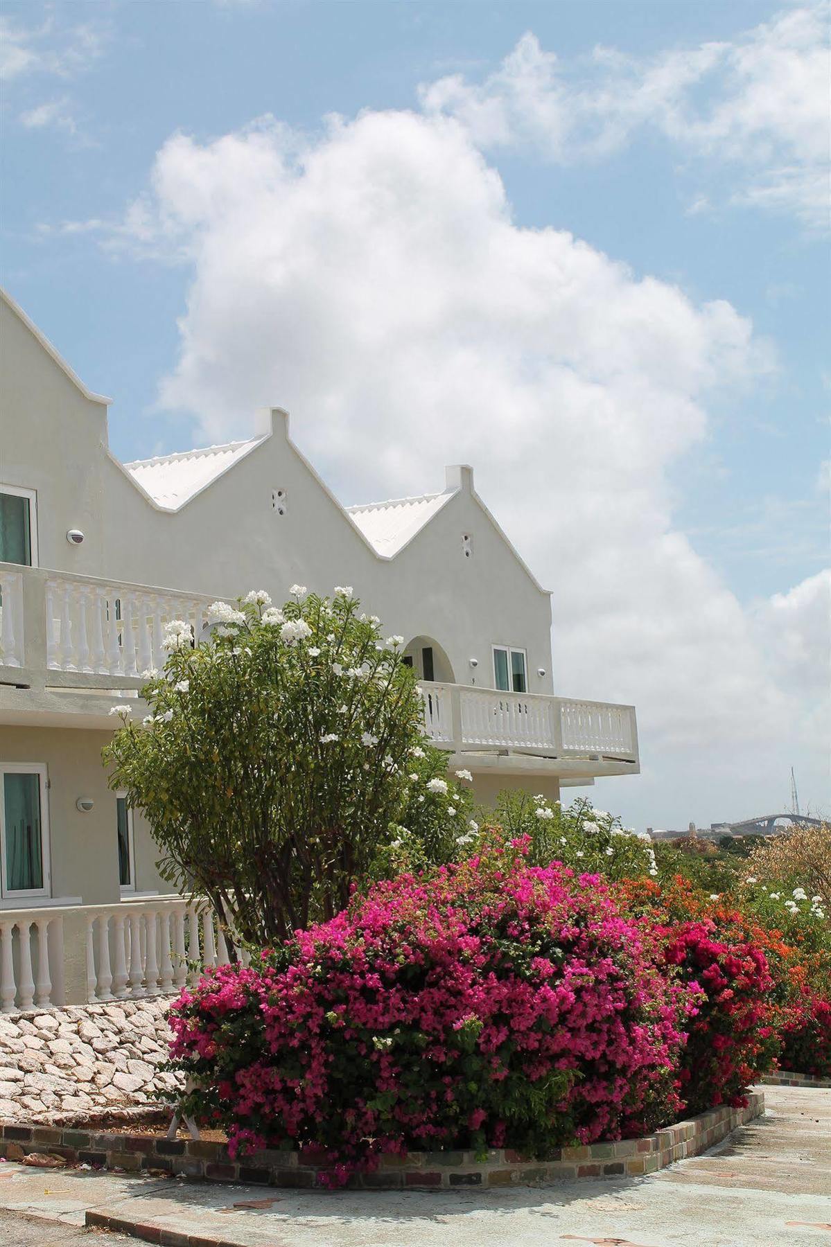 Piscadera Seaview 3*