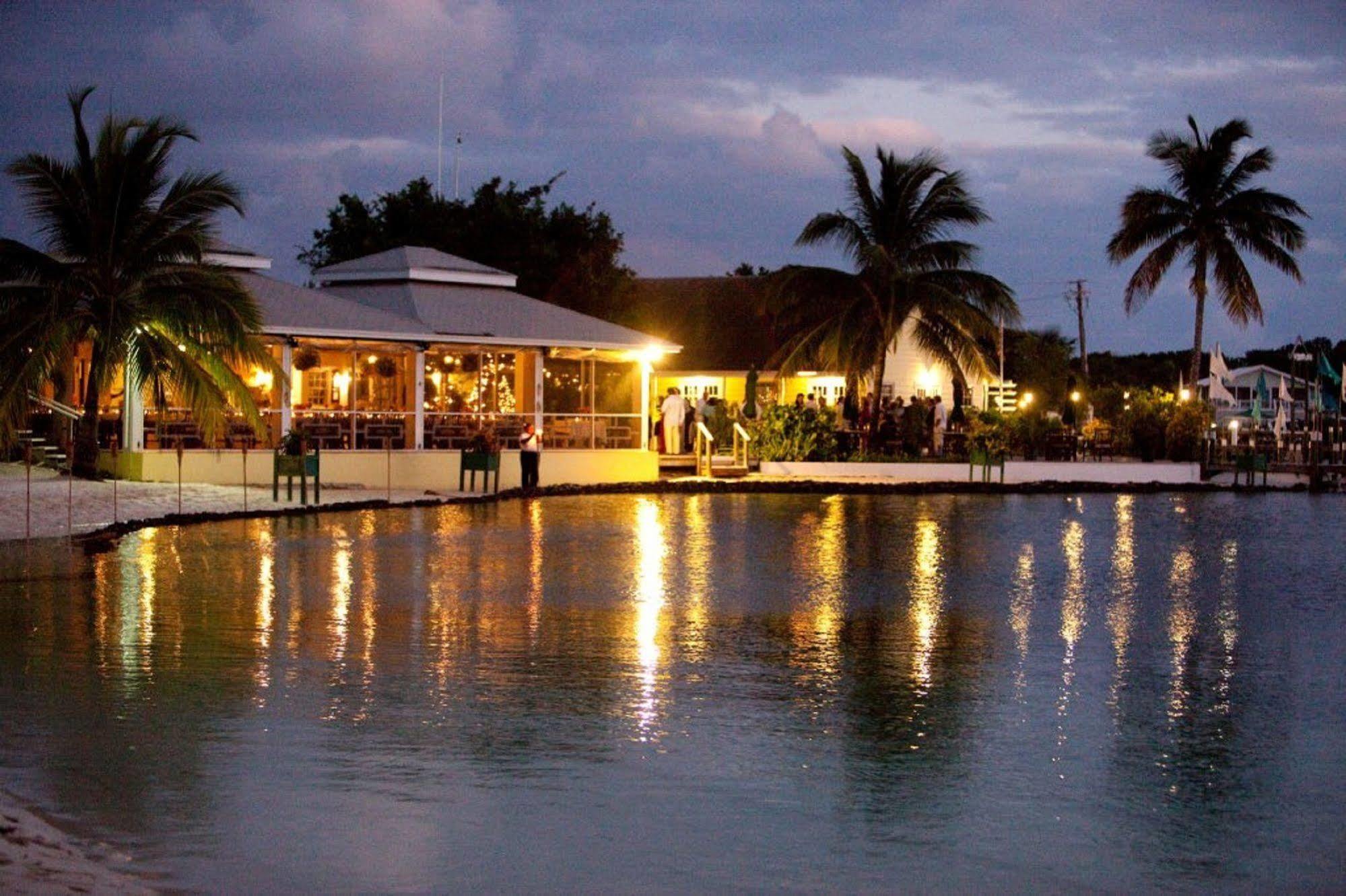 Resort Green Turtle Club & Marina 3*