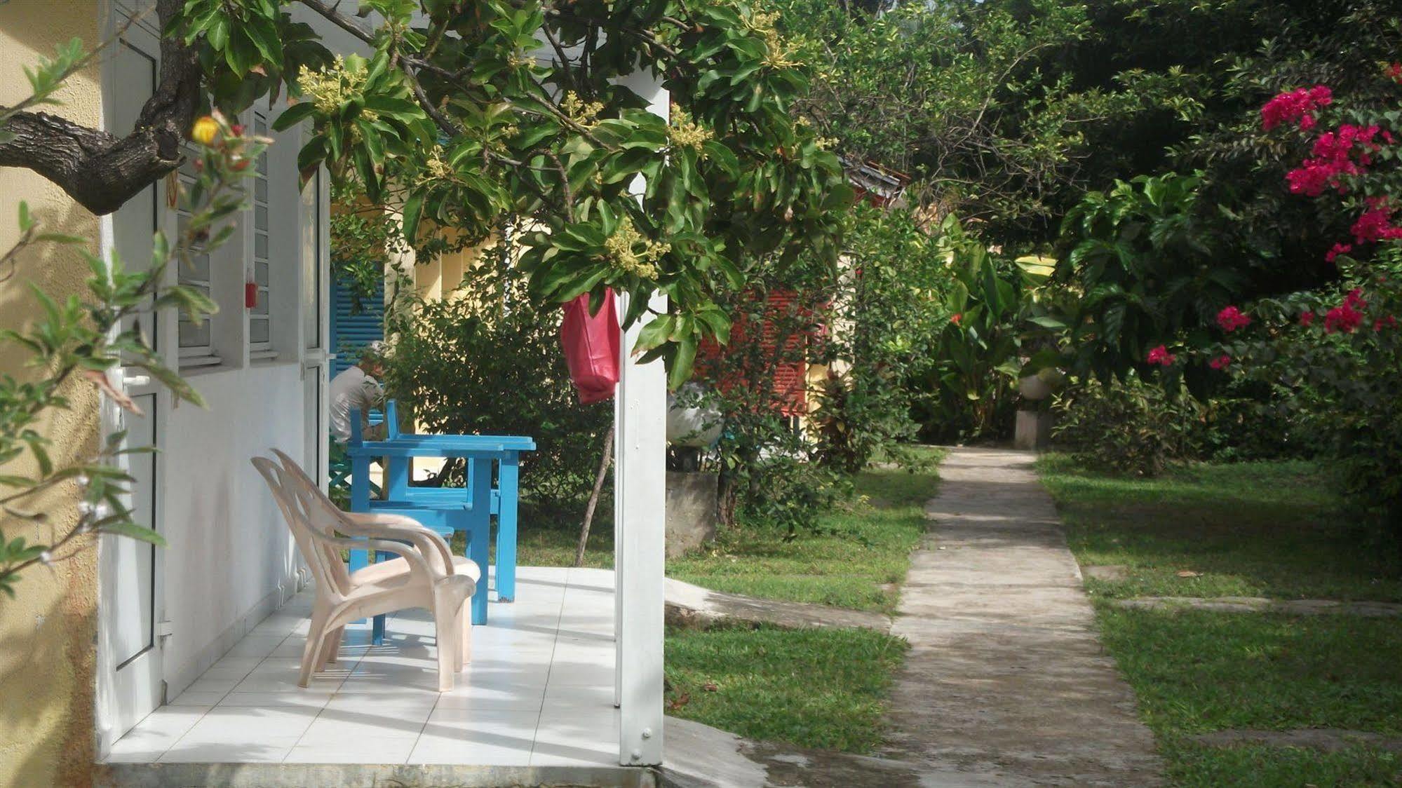Le Rotabas 2* Sainte-Anne (Grande-Terre)