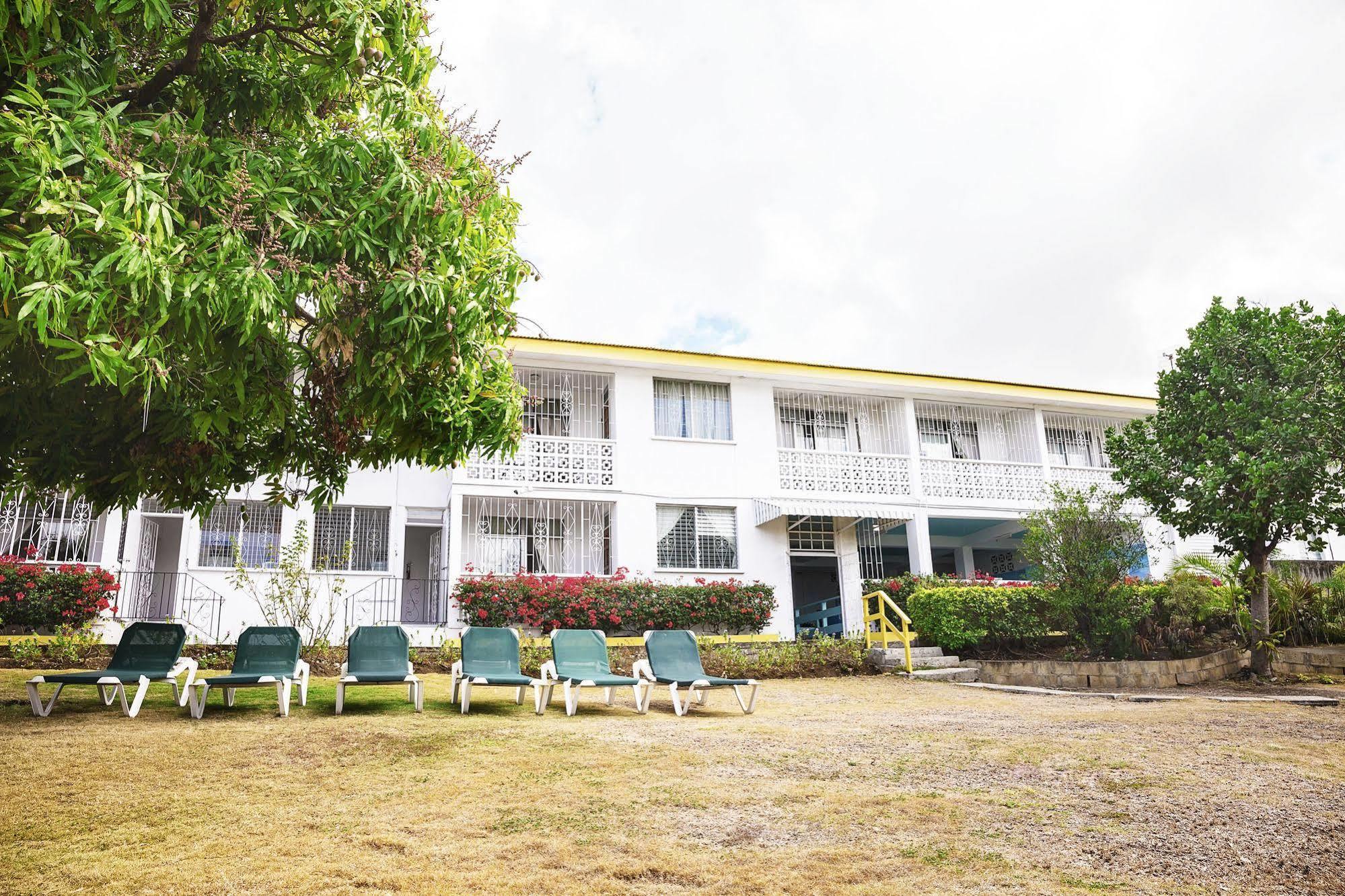 Adulo Apartment