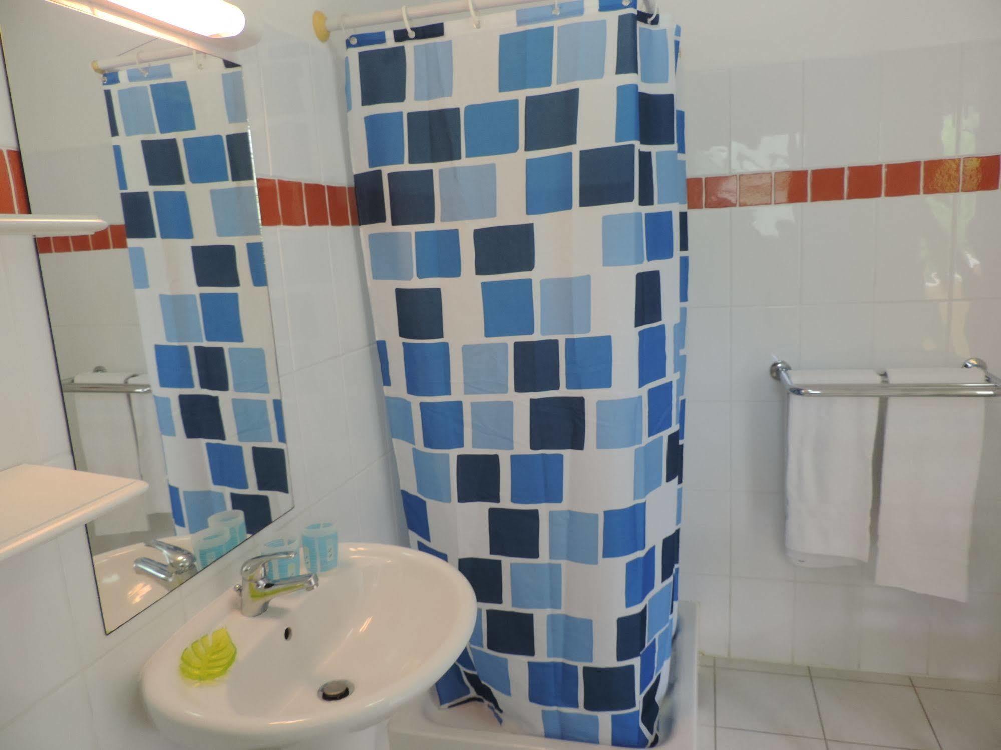 Les Cayalines Aparthotel 2*