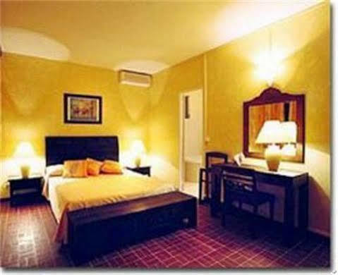 Le Diwali Hotel 3*