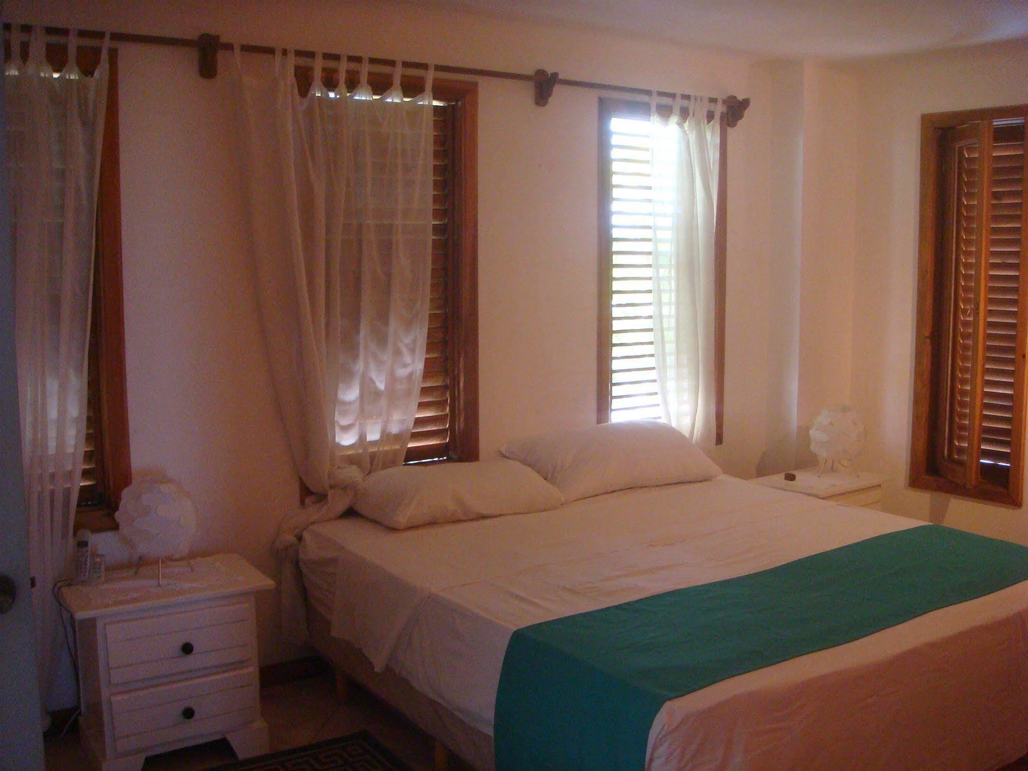 Hotel Neptuno Refugio