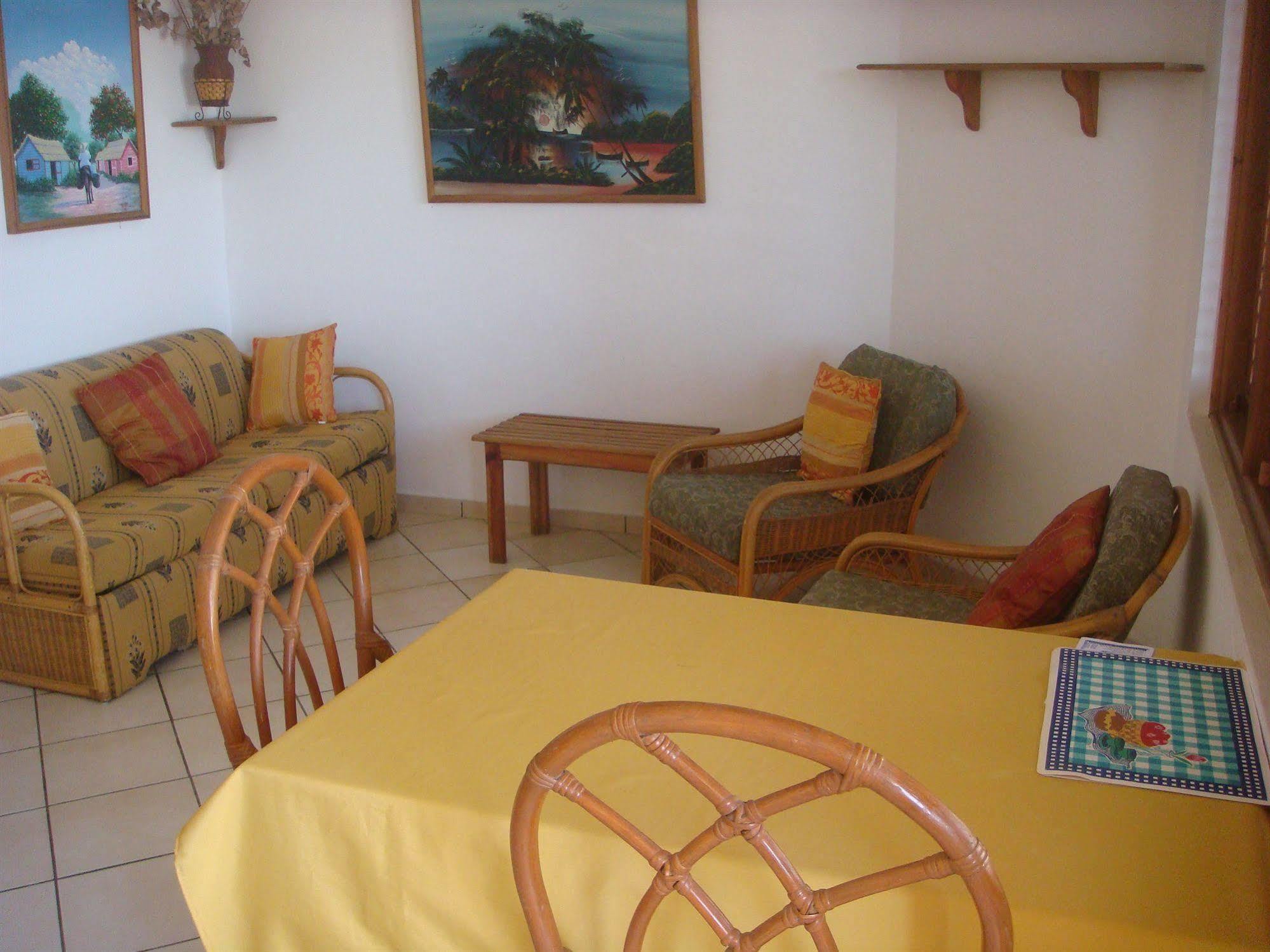 Hotel Neptuno Refugio 3*