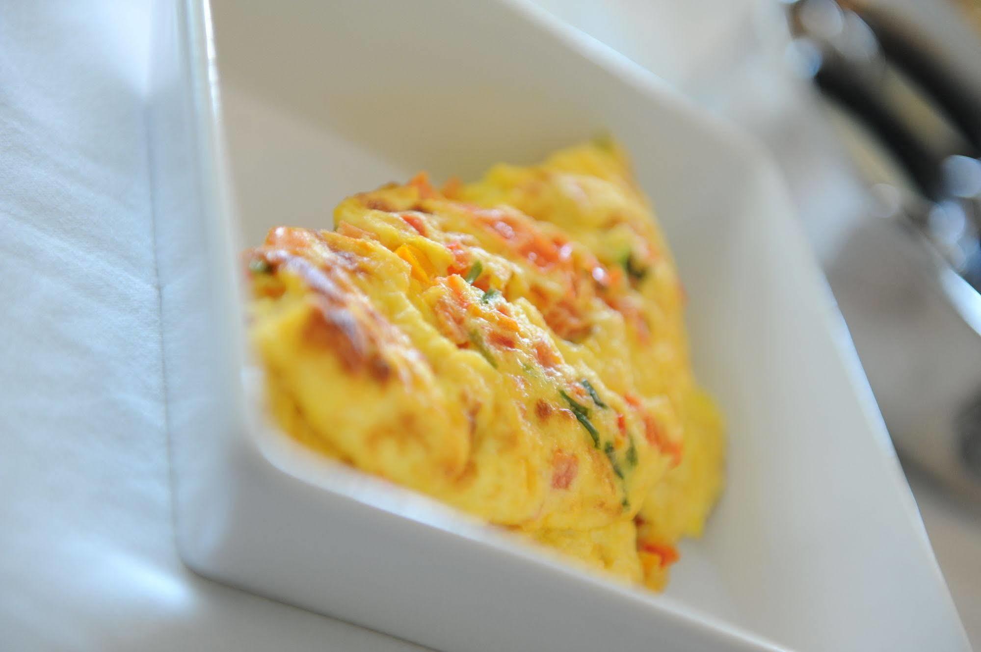 Shangri-La Boutique Bed & Breakfast 4* West Bay