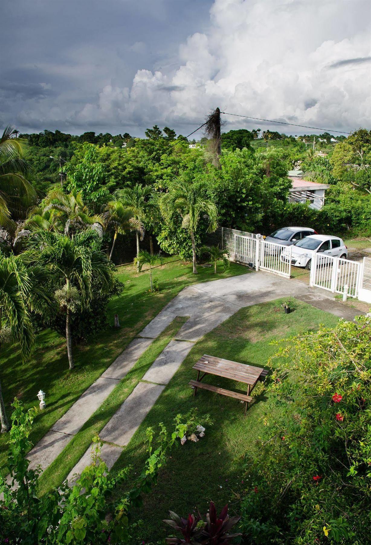 E.Gwada Hostel *