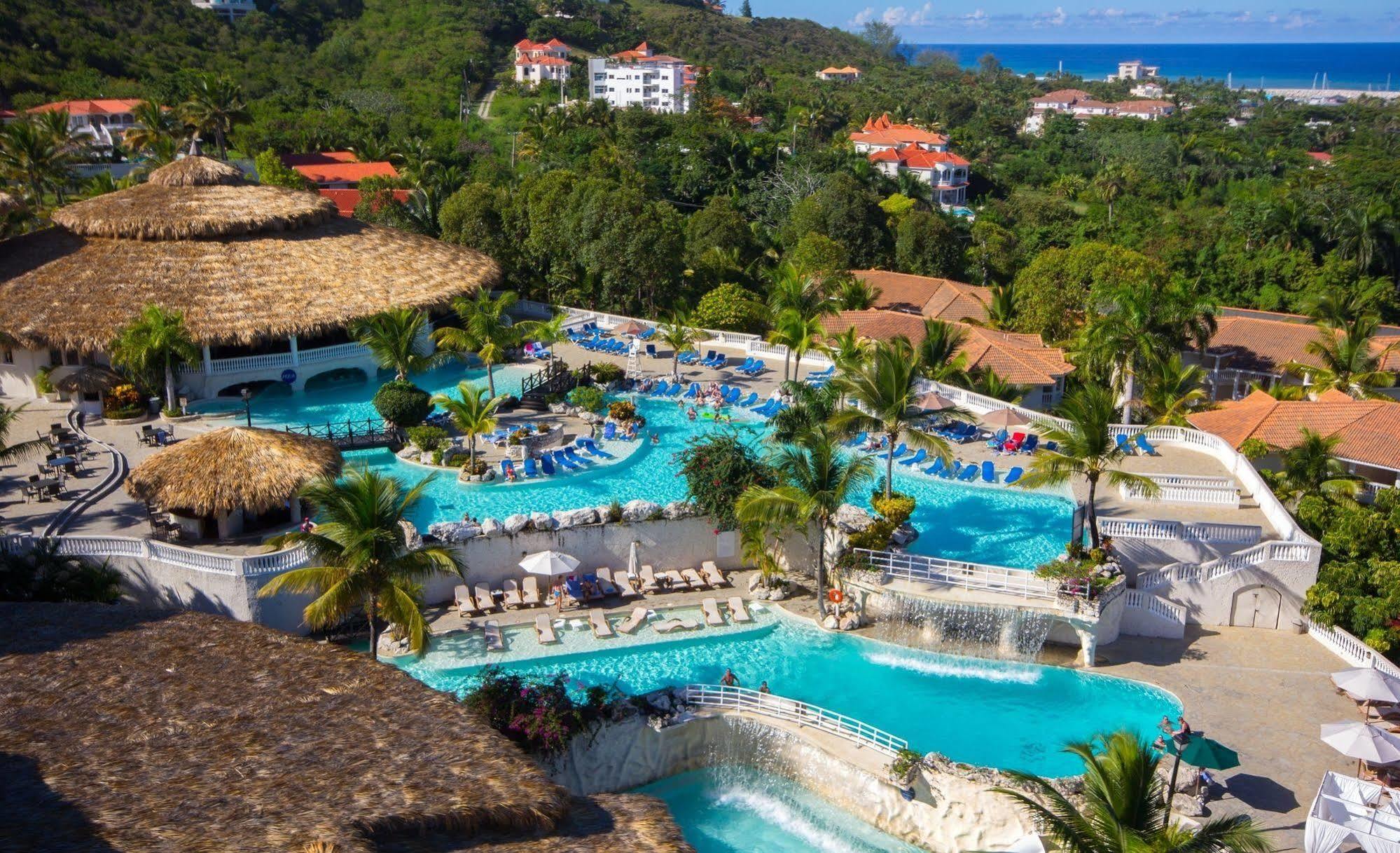 Cofresi Palm & 4*