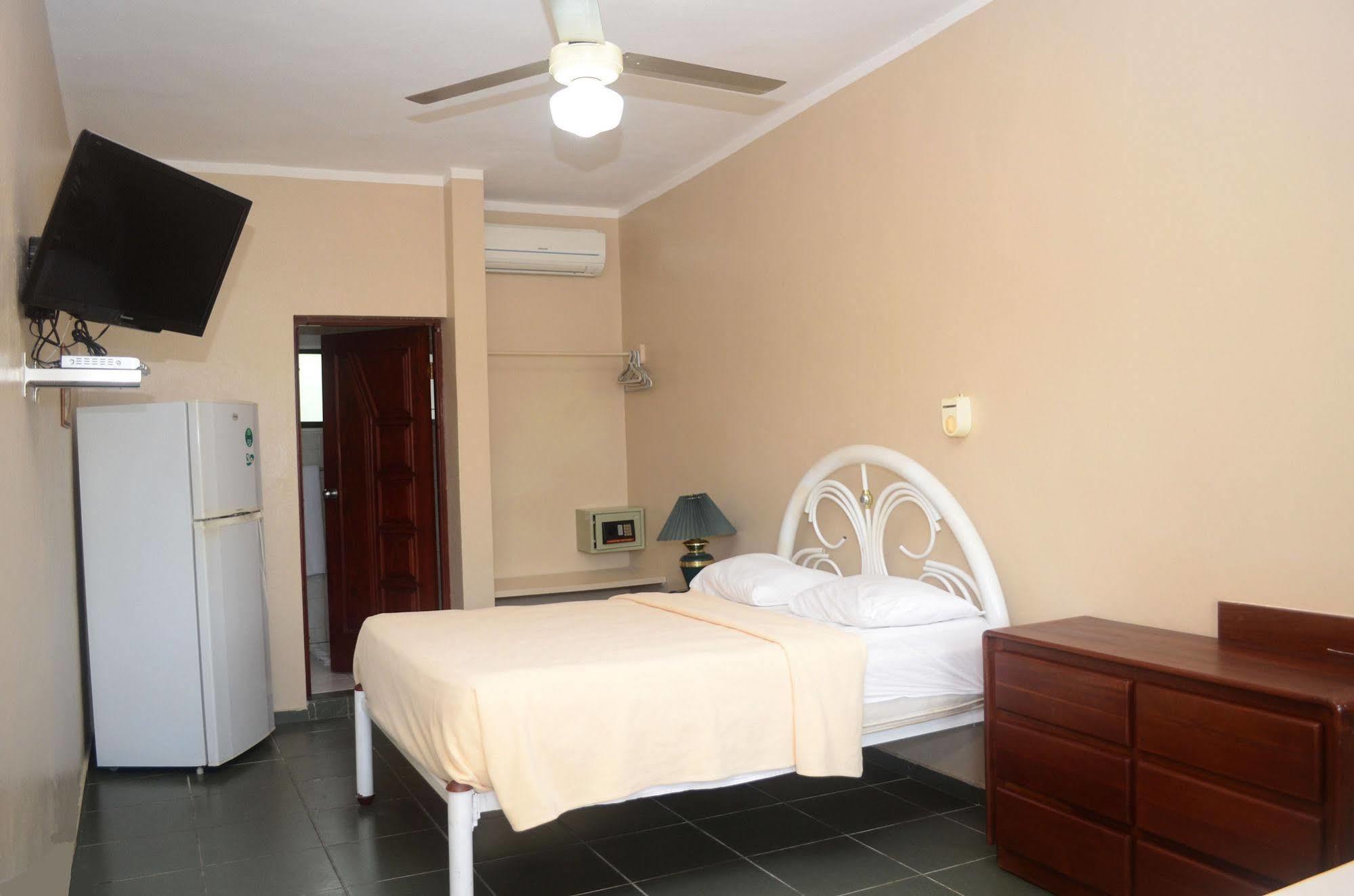 Hotel Garant & 3*