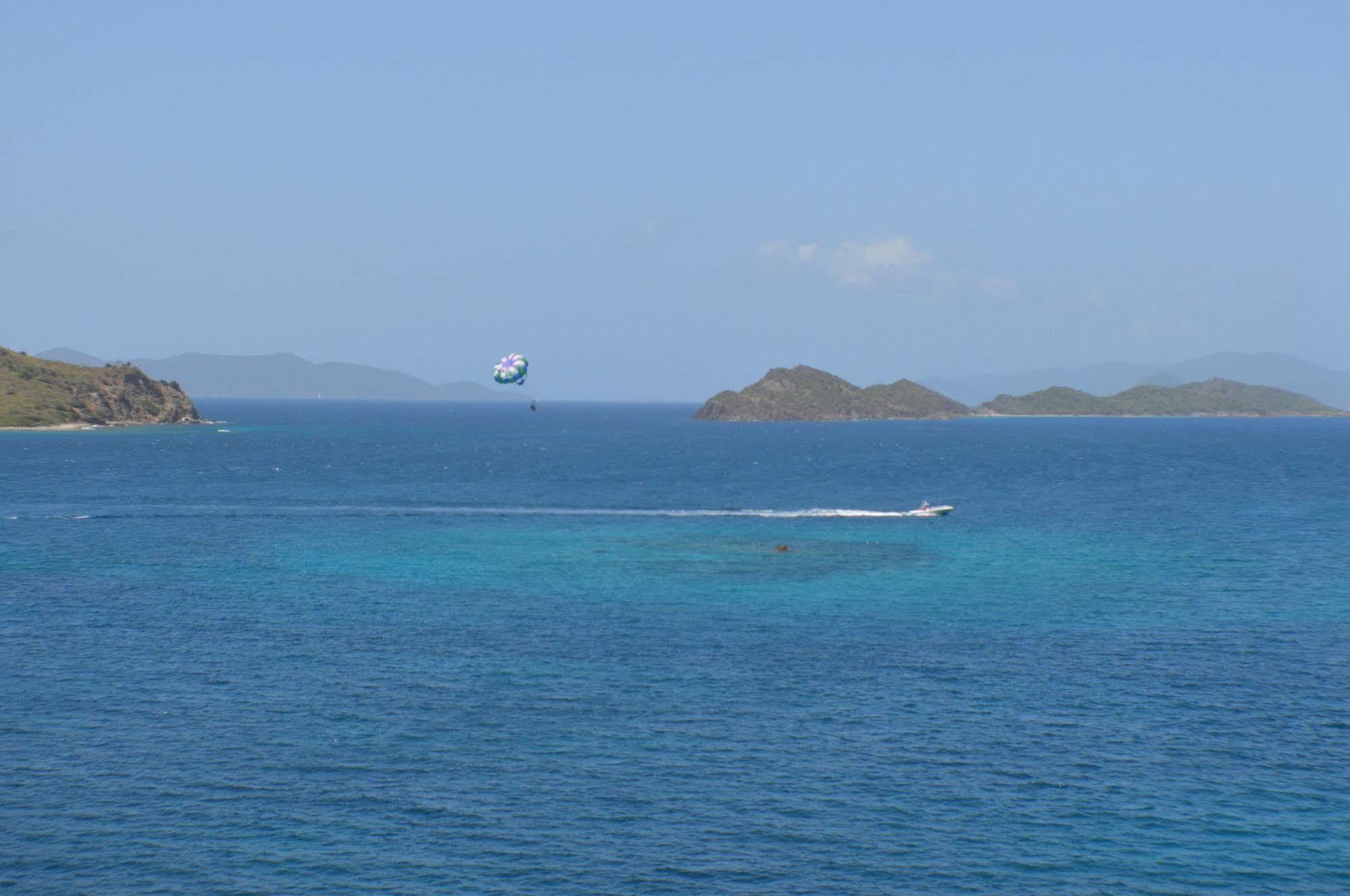 Sugar Bay And 3* Smith Bay (St Thomas)