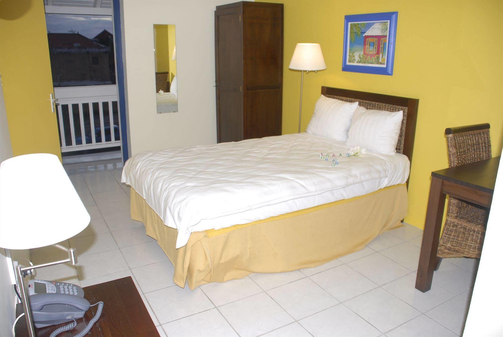 Academy Curacao