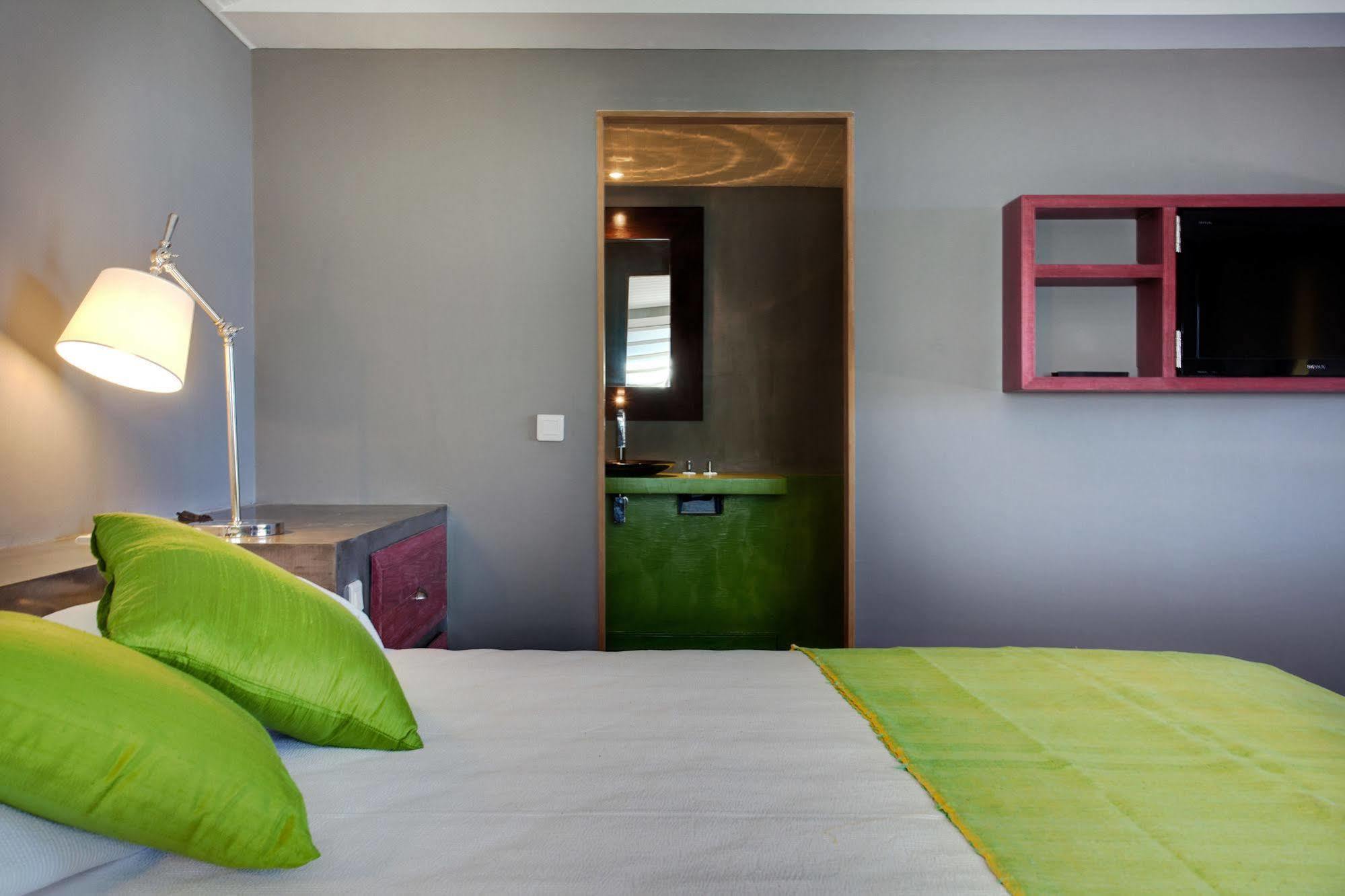 Karibuni Boutique (adults Only) Cul de Sac