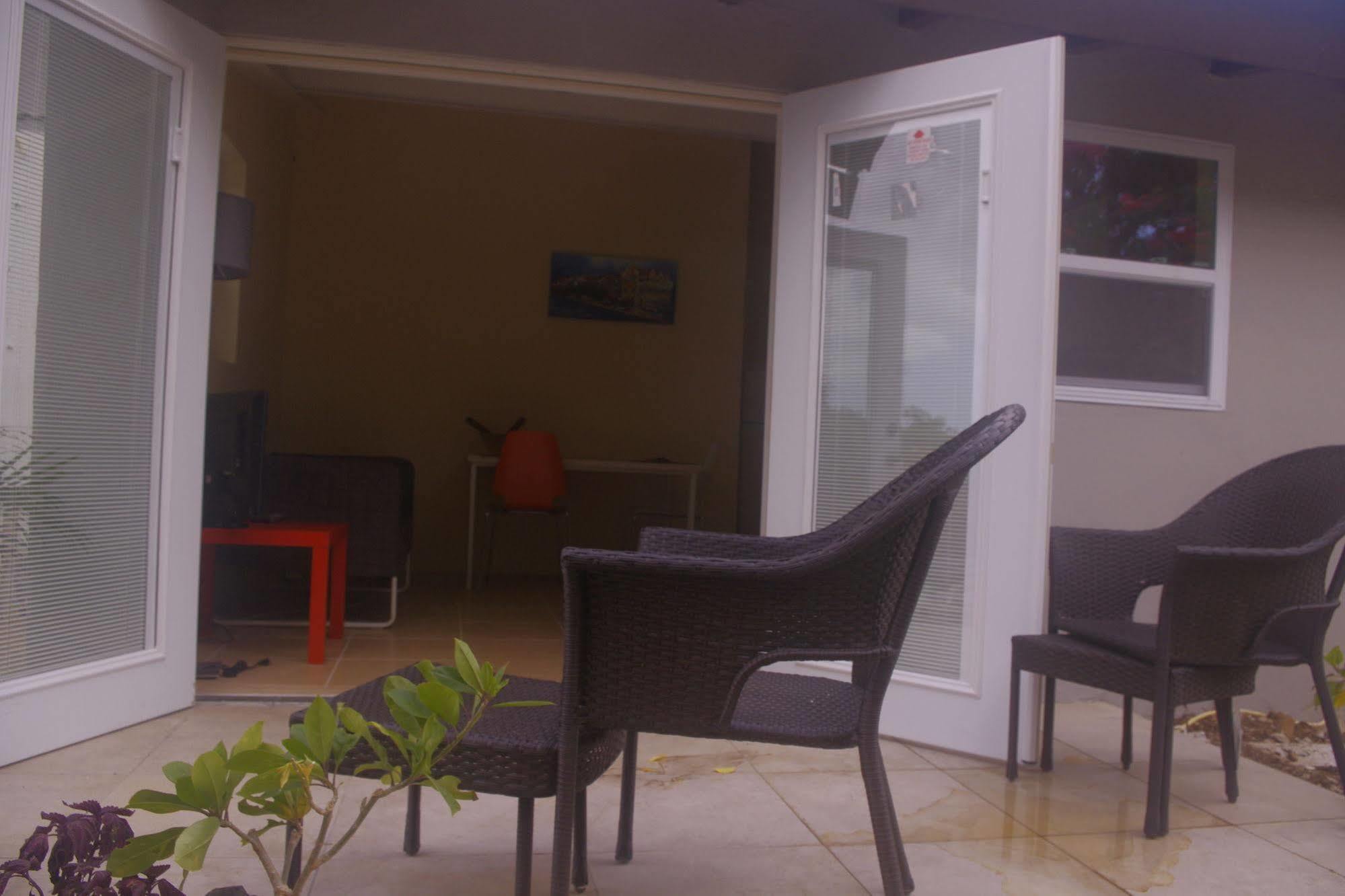 Advantage Mini Hotel Willemstad